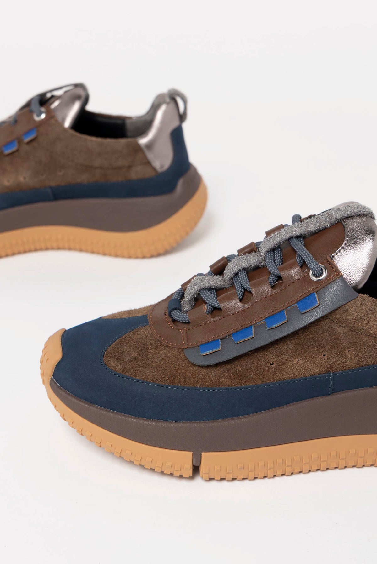 swatch_Chocolate 4ccccees kapok pinto sneaker