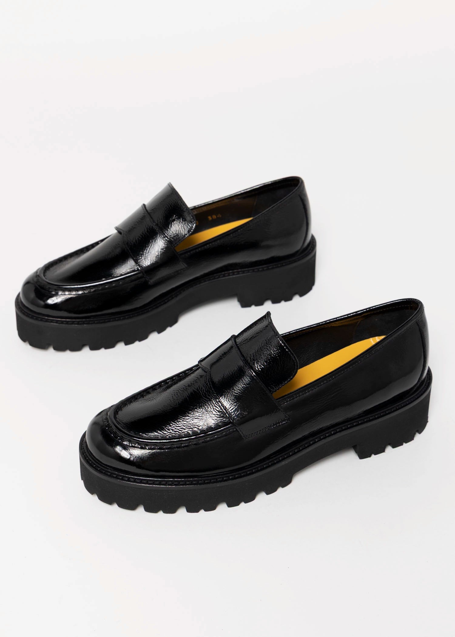 swatch_Black Patent l'idea lug sole loafer