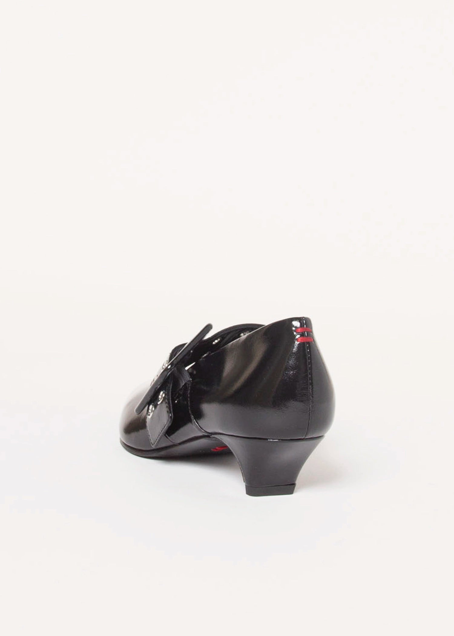 swatch_black patent fosa pump