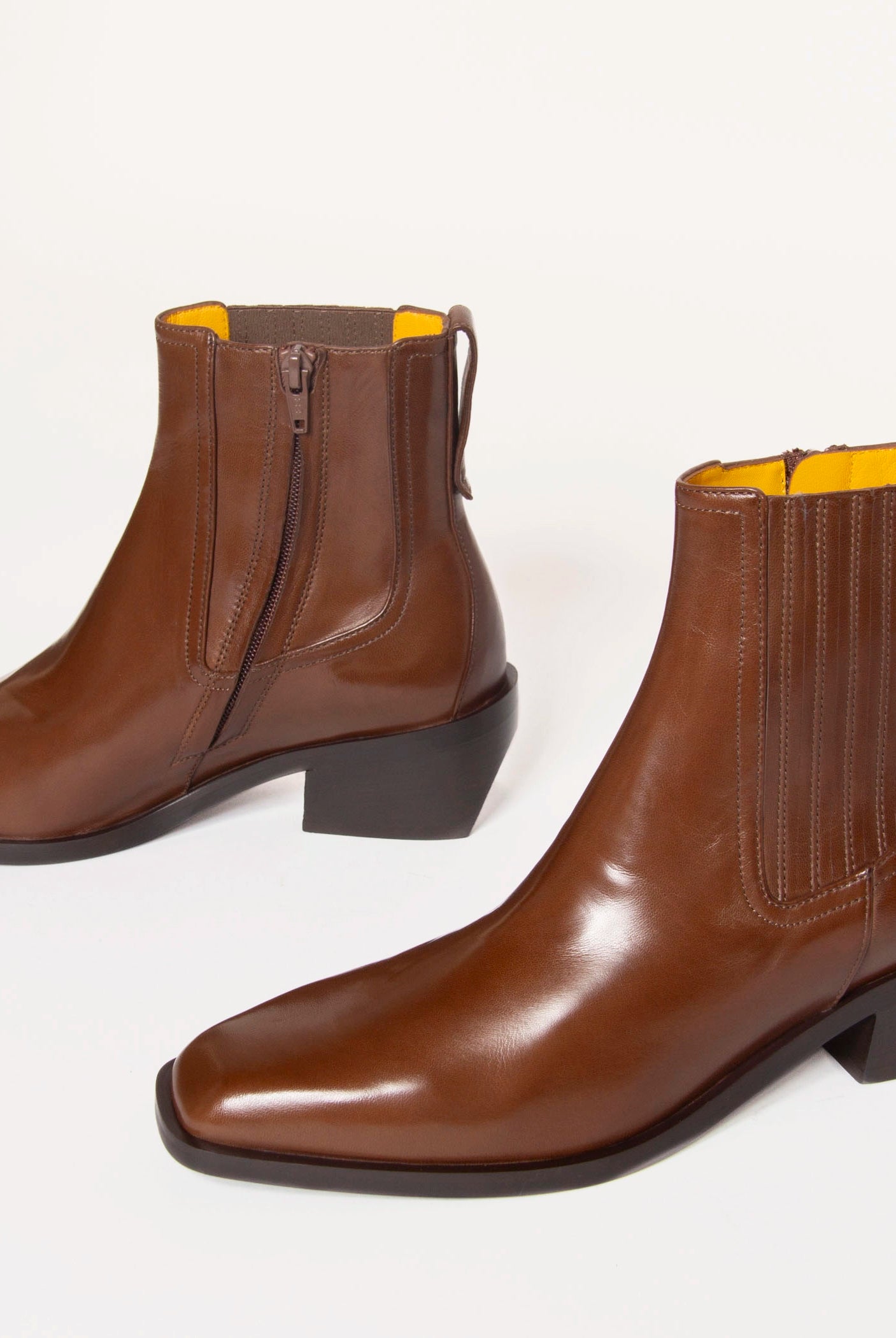 swatch_whiskey leather ankle boot