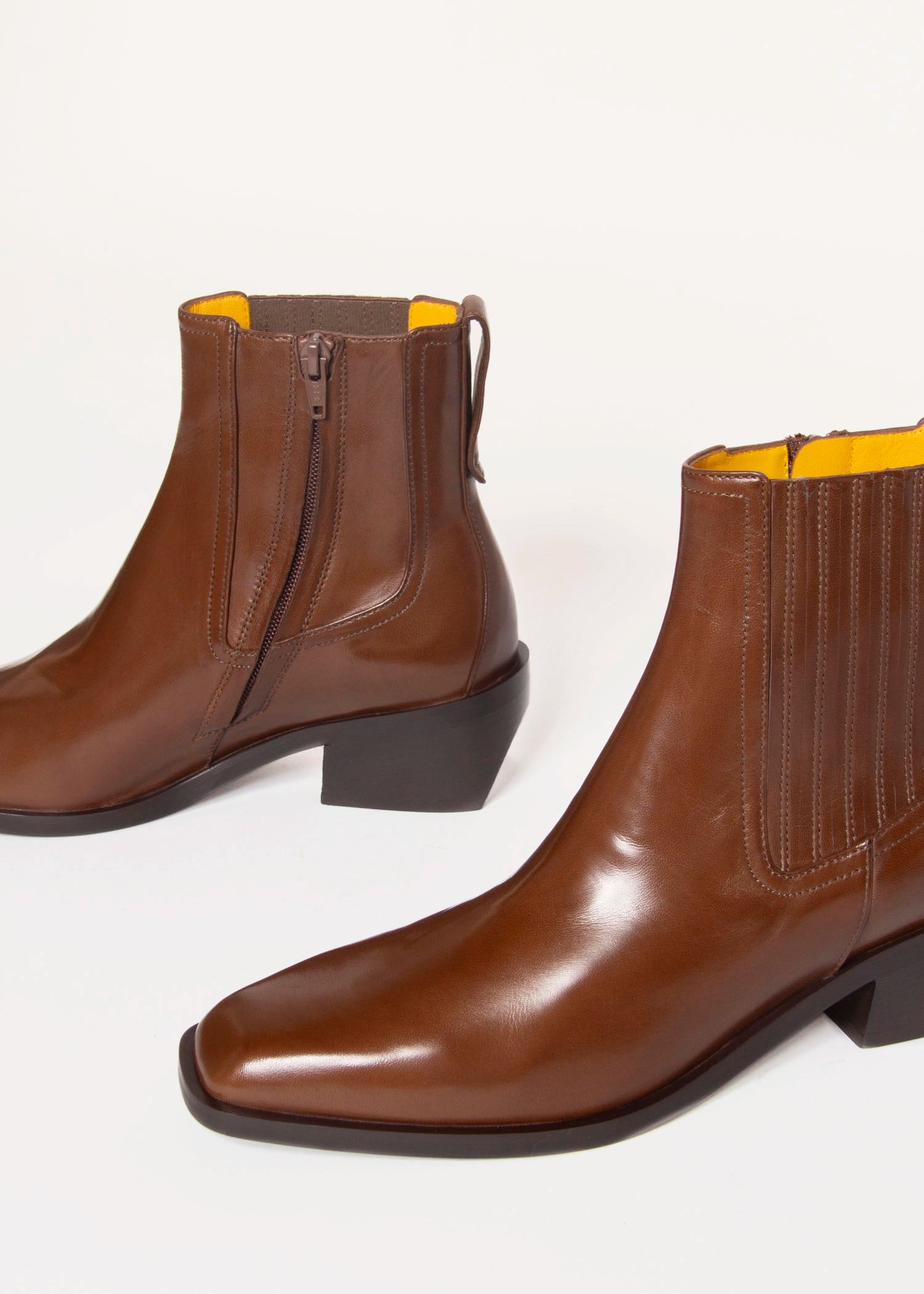 swatch_whiskey leather ankle boot