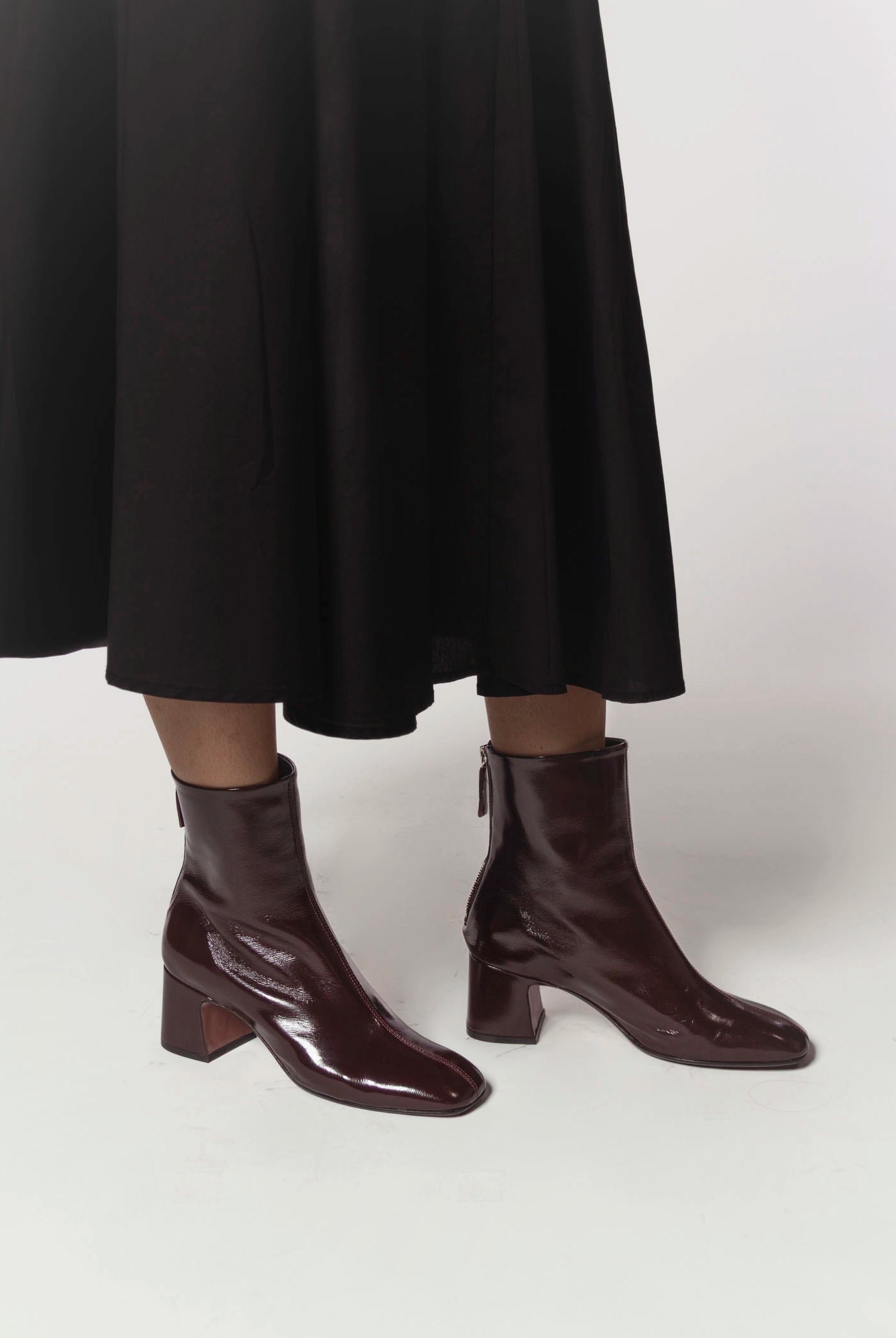 swatch_Brown Patent leather ankle boot