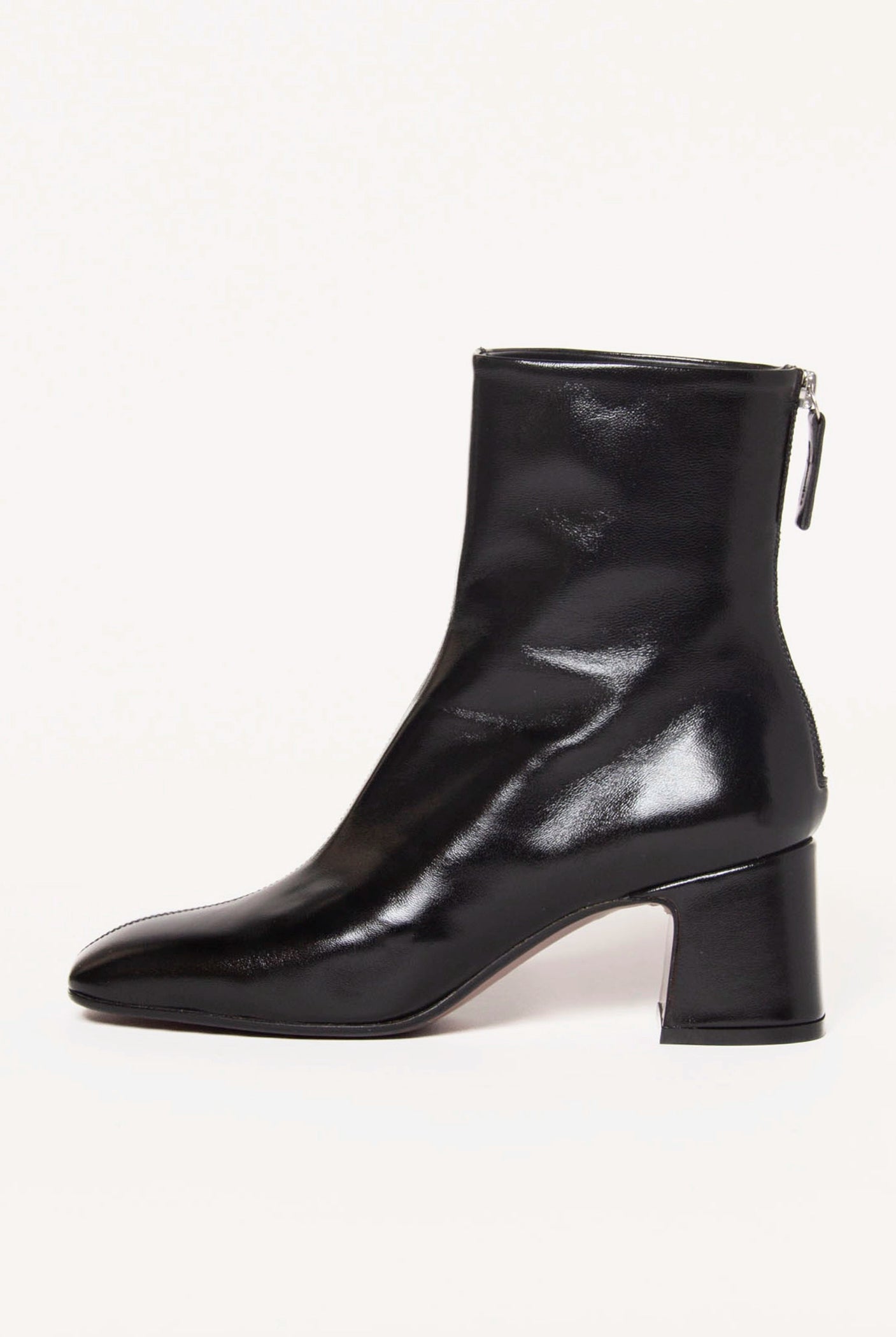 swatch_Black Patent leather ankle boot