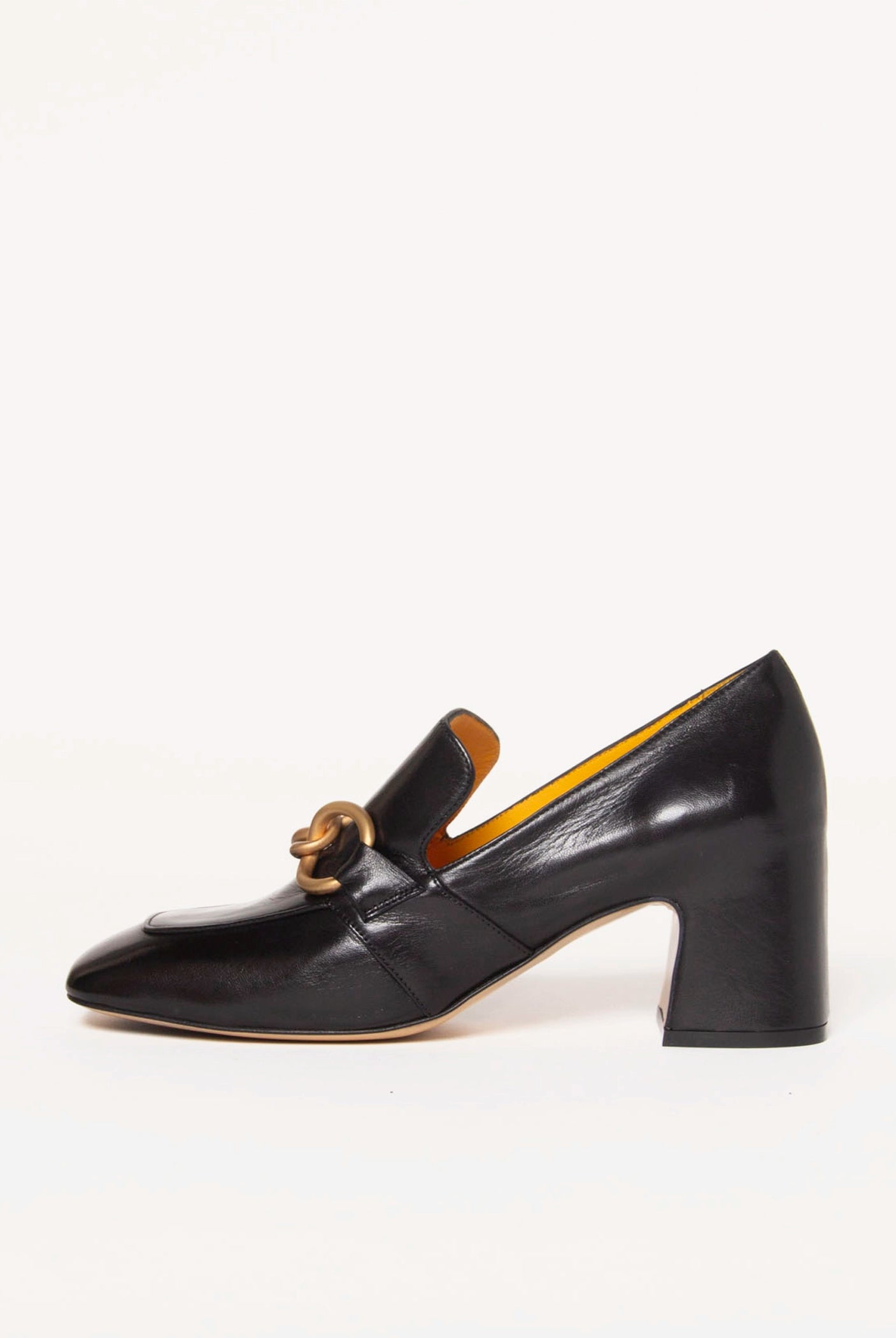 swatch_black leather heeled loafer