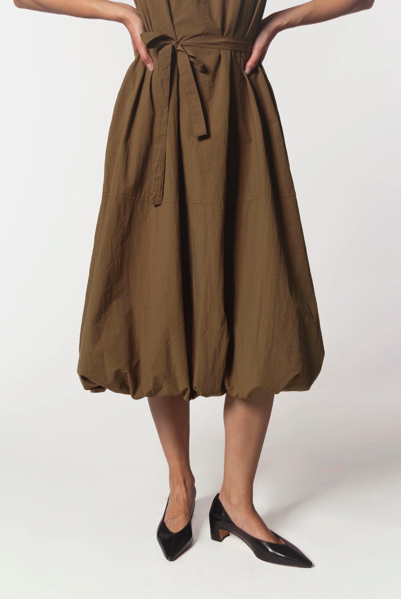 swatch_Black Leather vale pump