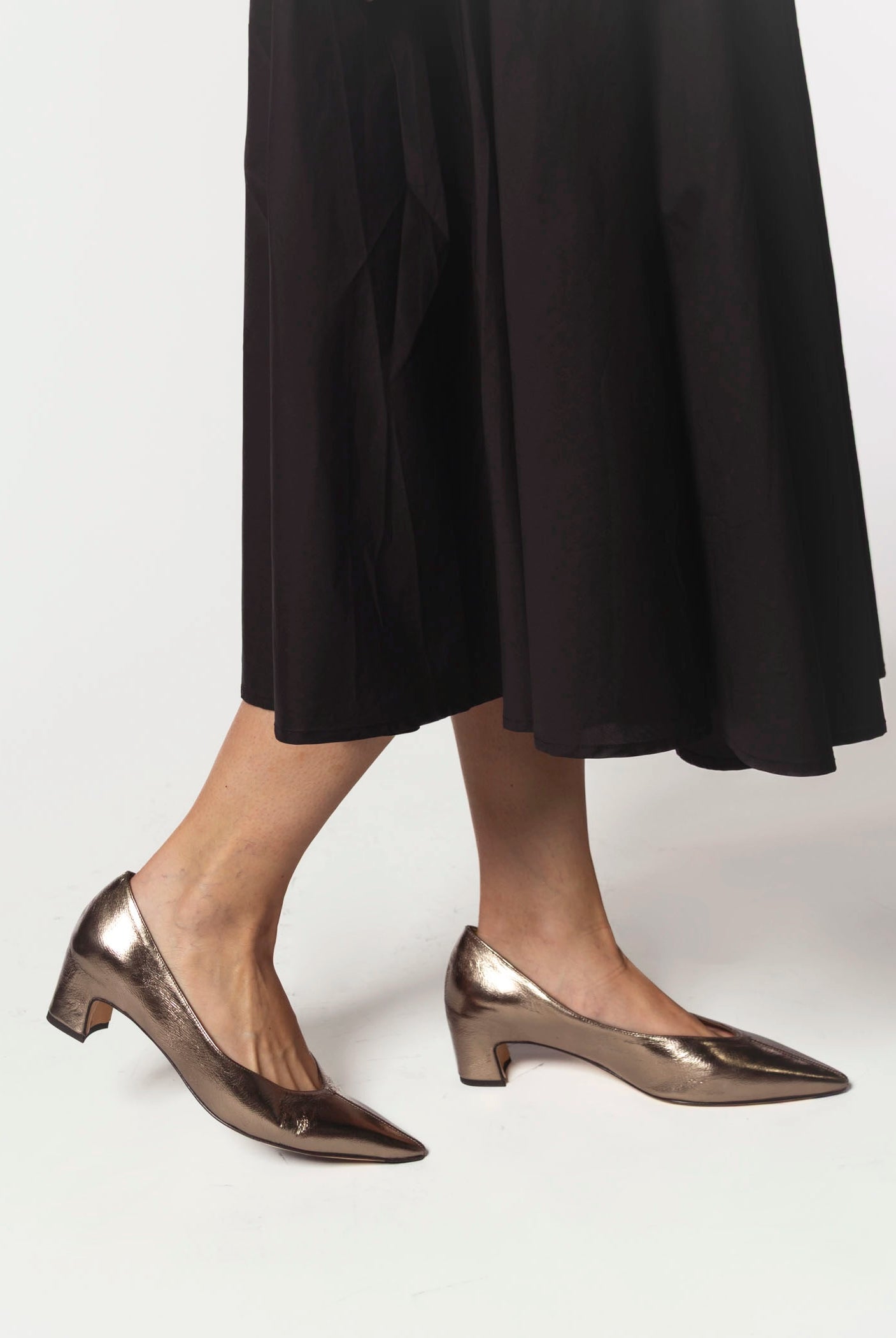 swatch_Bronze Leather vale pump