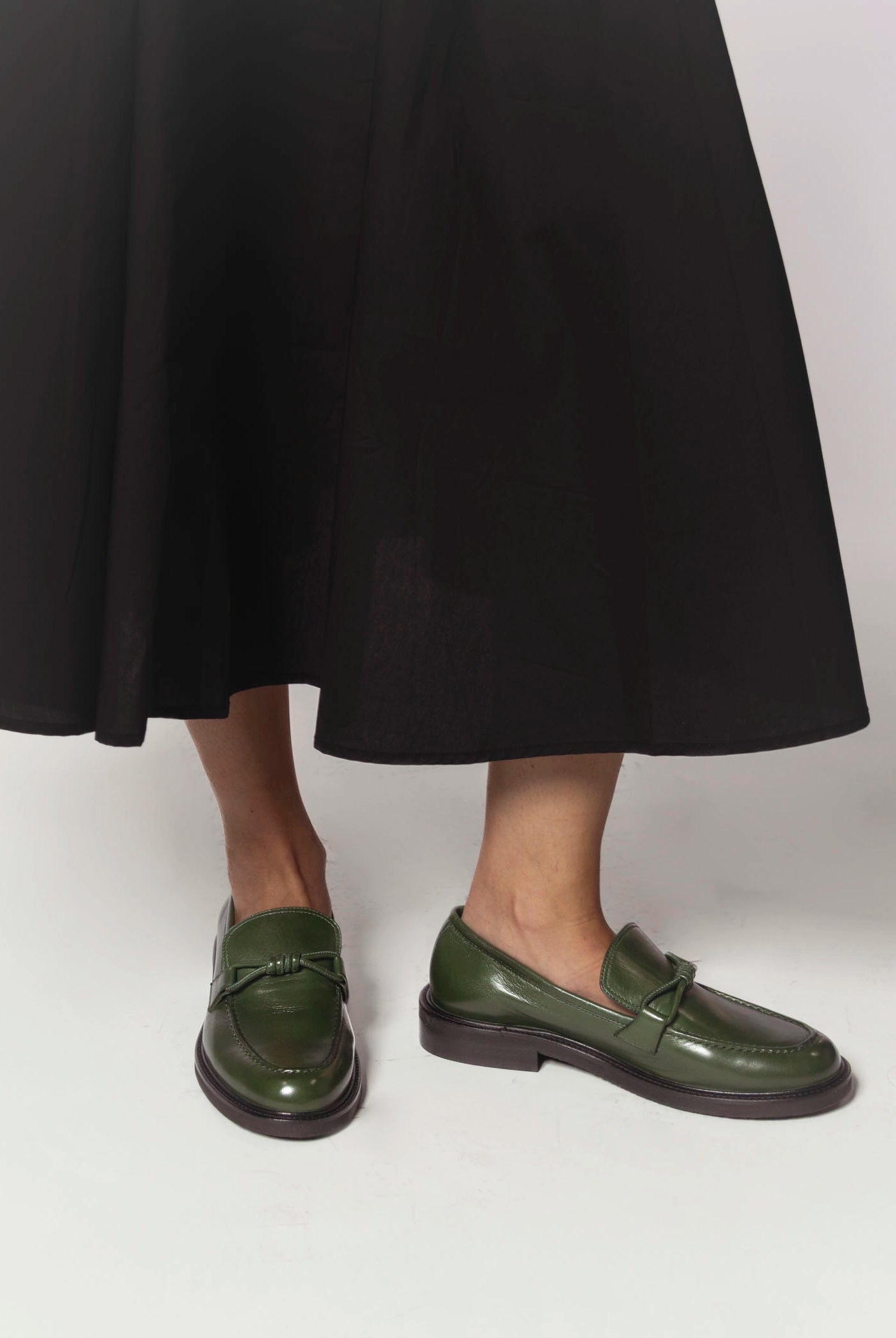 swatch_Dark Green Leather loafer
