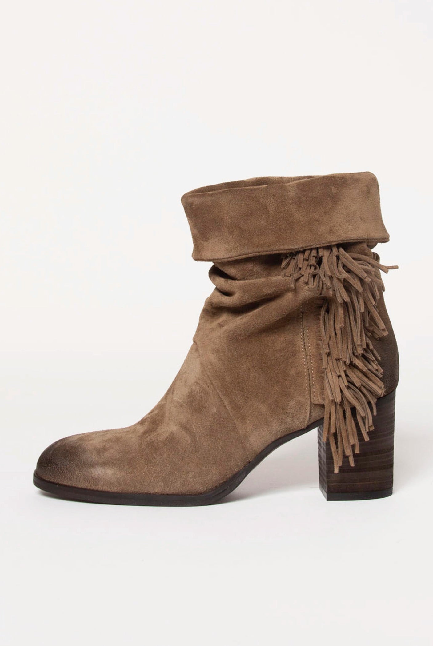 swatch_Sesame Suede heeled fringe boot