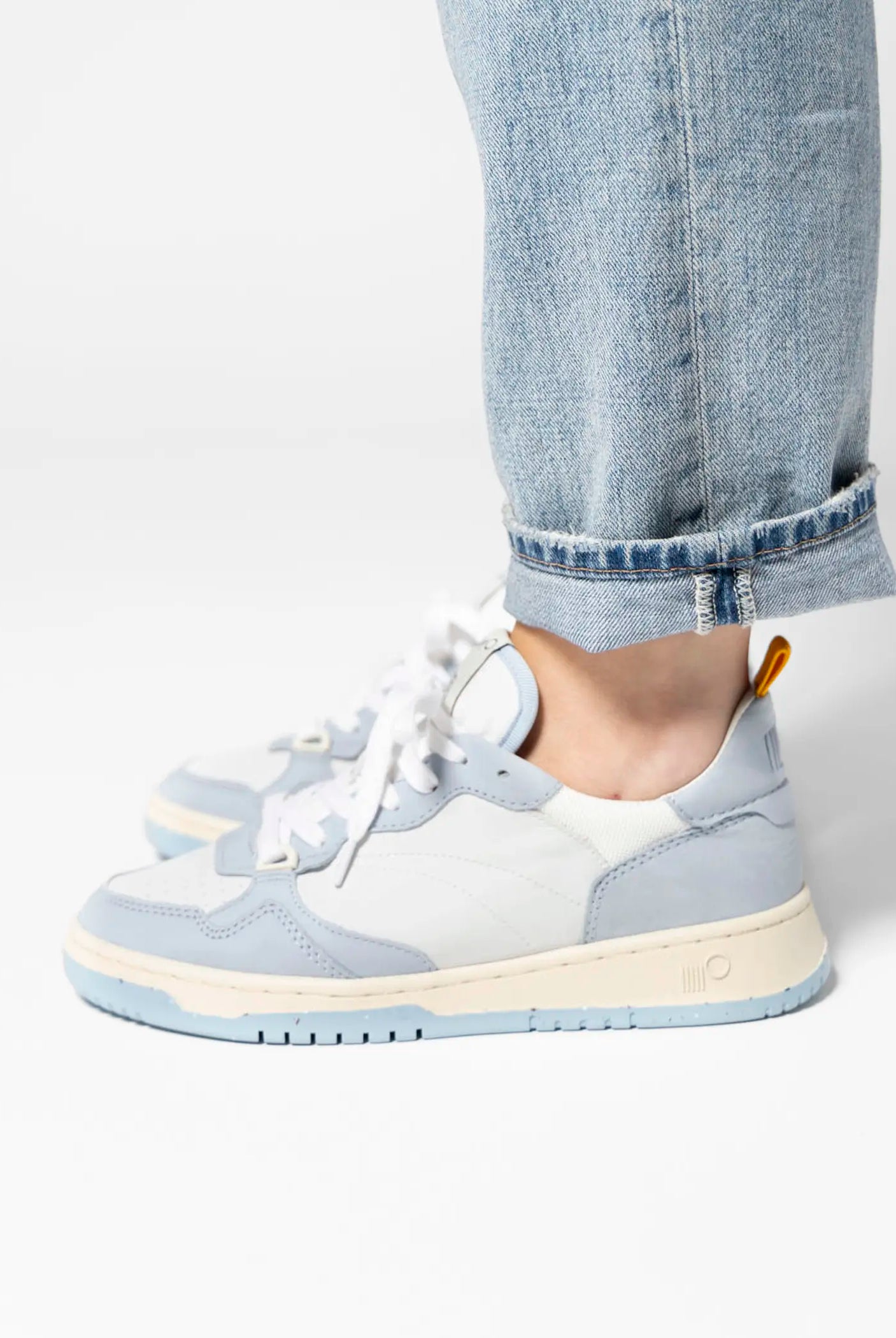 swatch_Blue Vapor phoenix sneaker