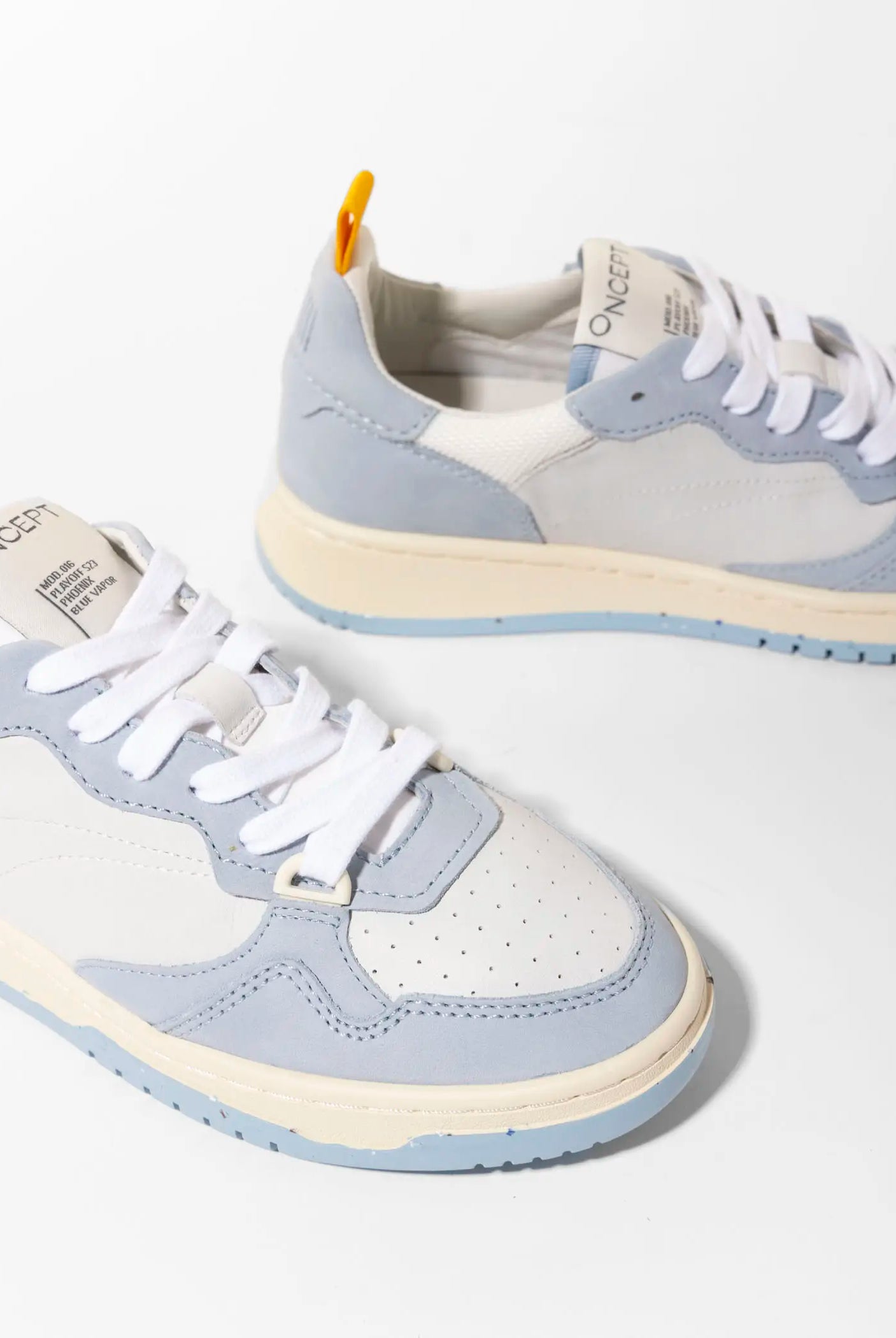 swatch_Blue Vapor phoenix sneaker