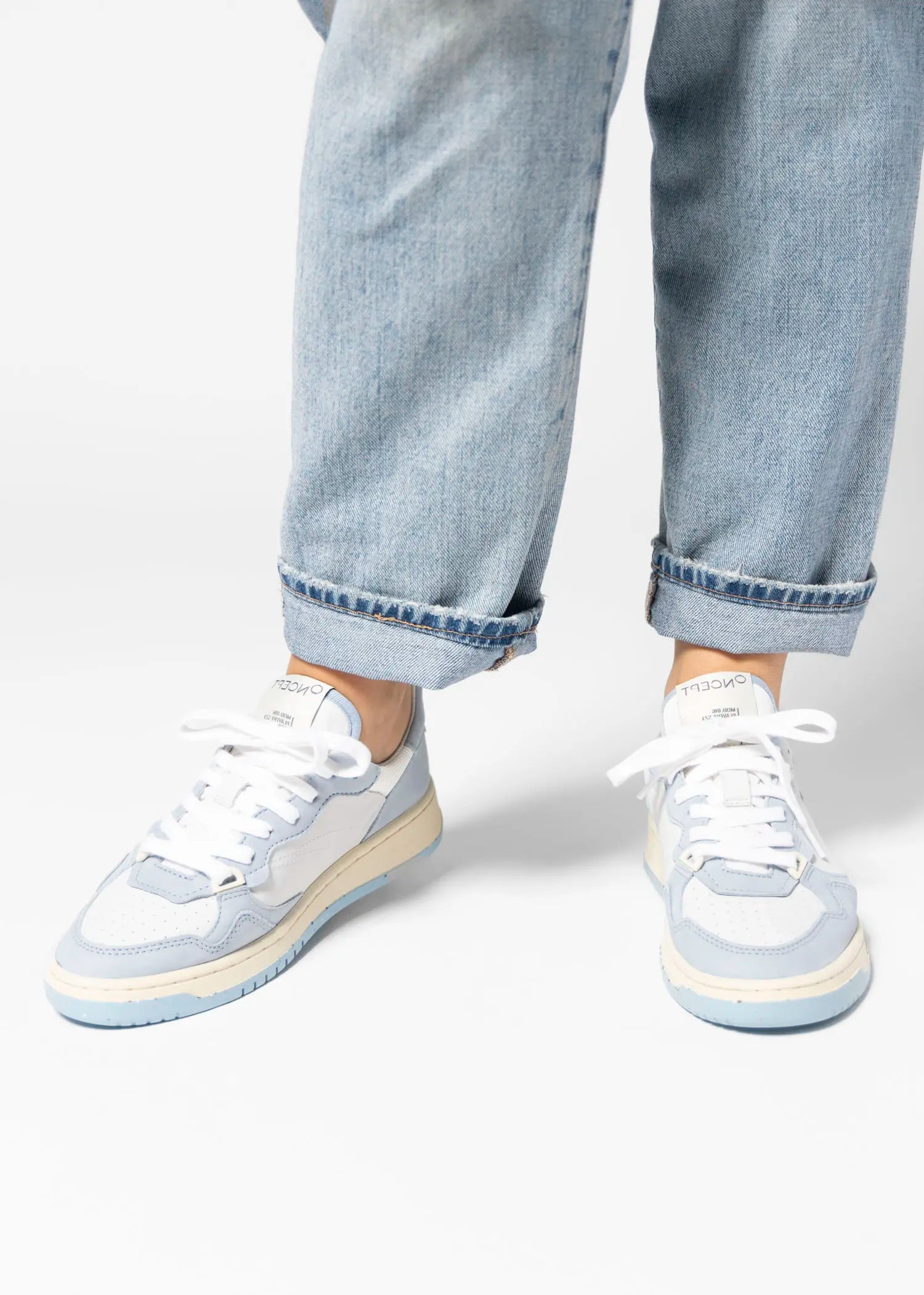 swatch_Blue Vapor phoenix sneaker