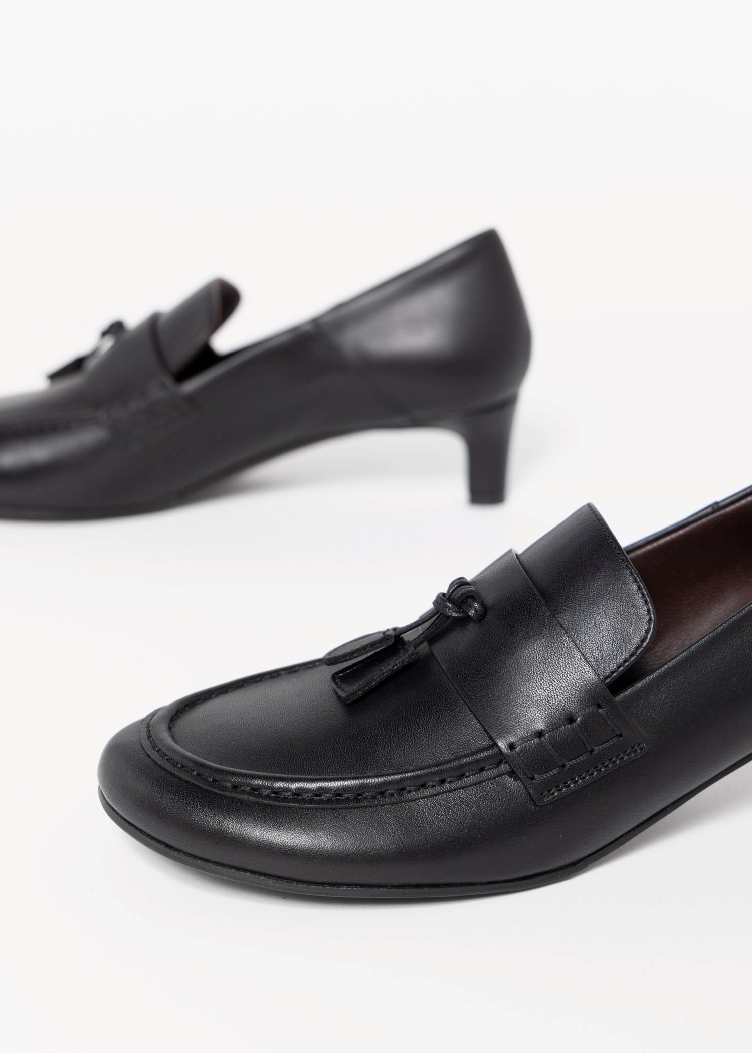 swatch_Black Leather roberto festa maeve italian leather heeled loafer