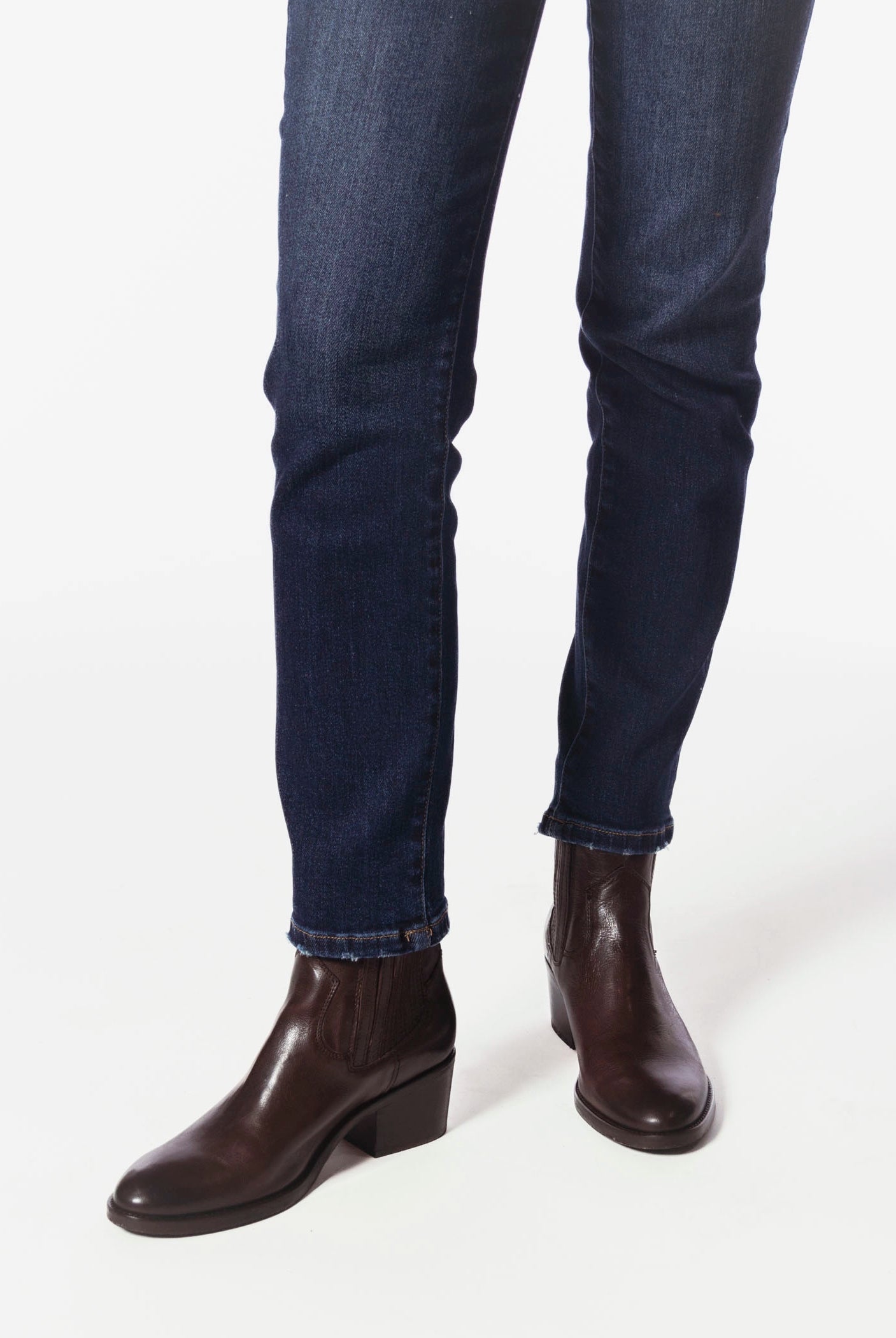 swatch_Dark Brown Leather chelsea boot