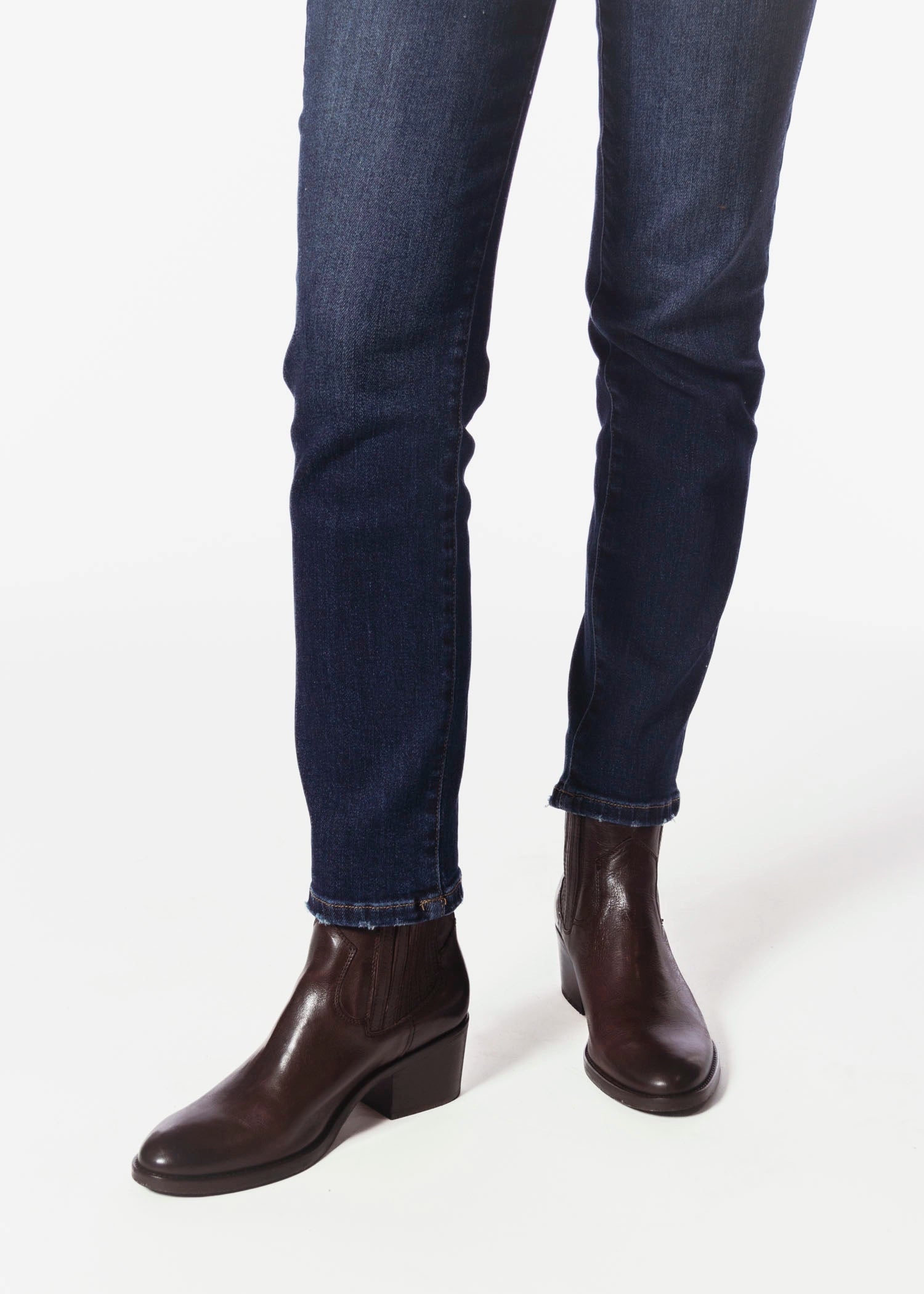 swatch_Dark Brown Leather chelsea boot