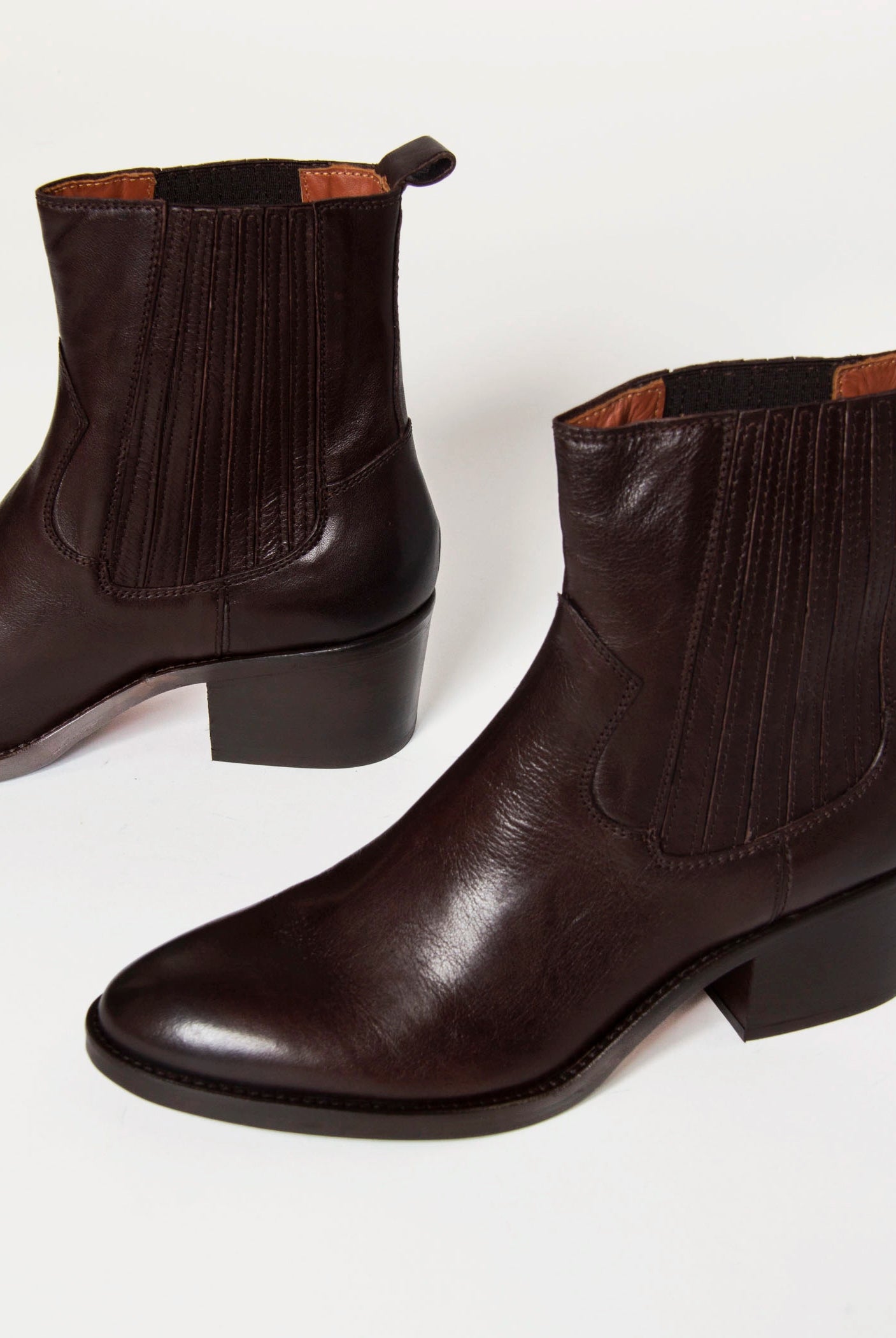 swatch_Dark Brown Leather chelsea boot