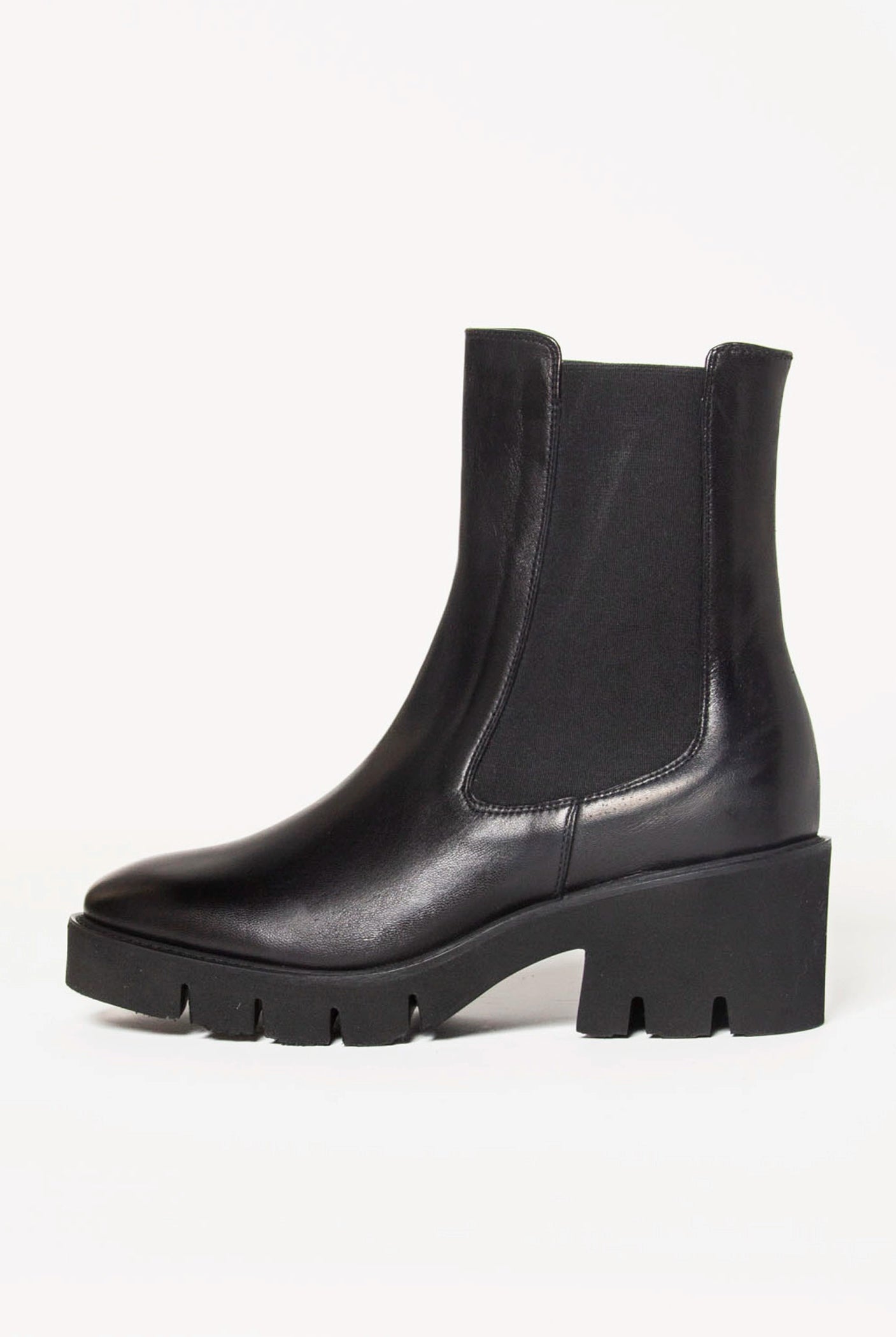 swatch_Black Leather chelsea boot shoes