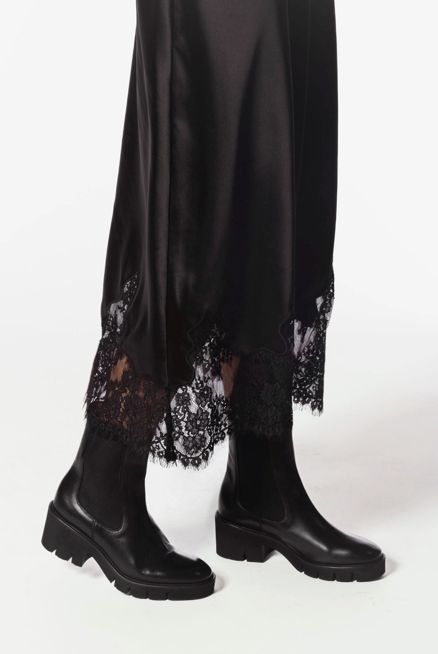 swatch_Black Leather chelsea boot shoes