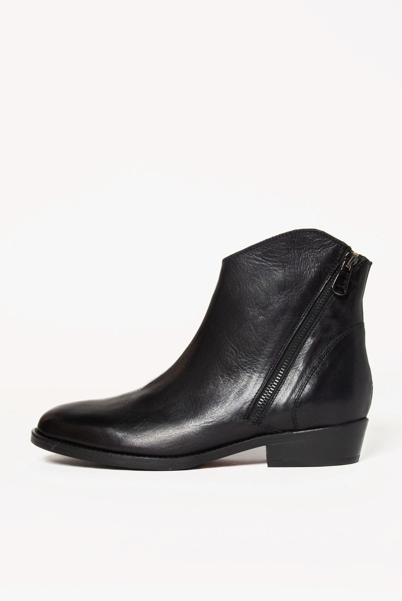 swatch_Black Leather ankle boot shoes