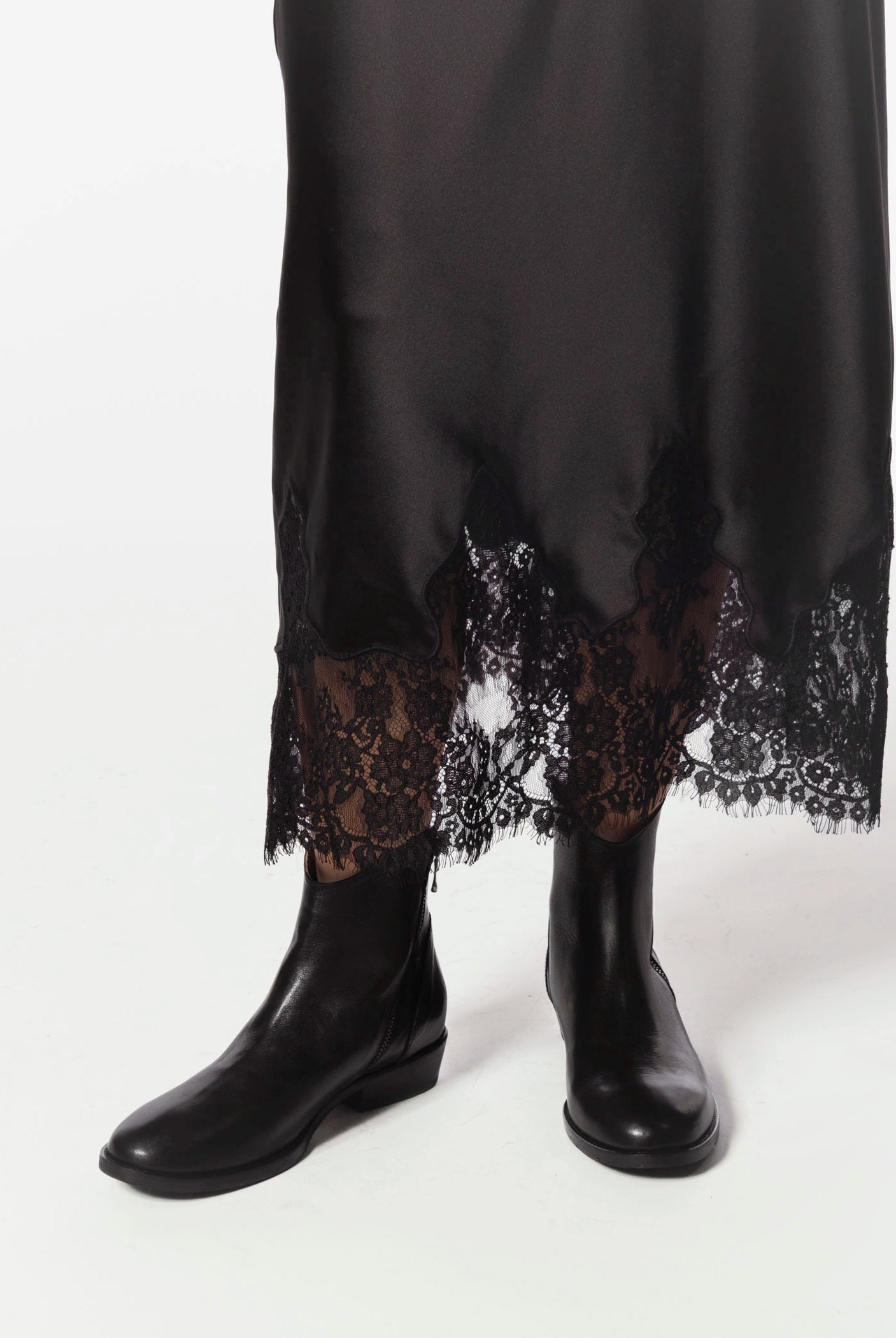 swatch_Black Leather ankle boot shoes