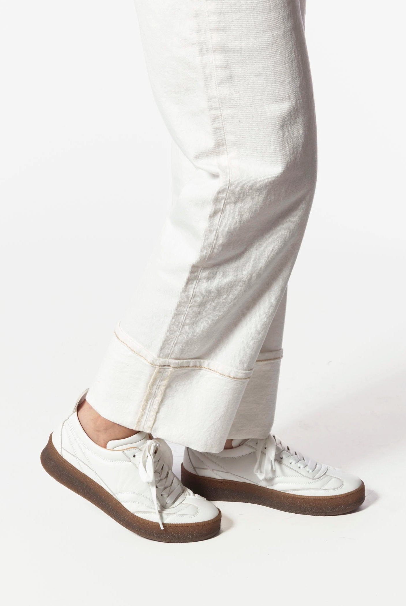 swatch_White Leather sneaker