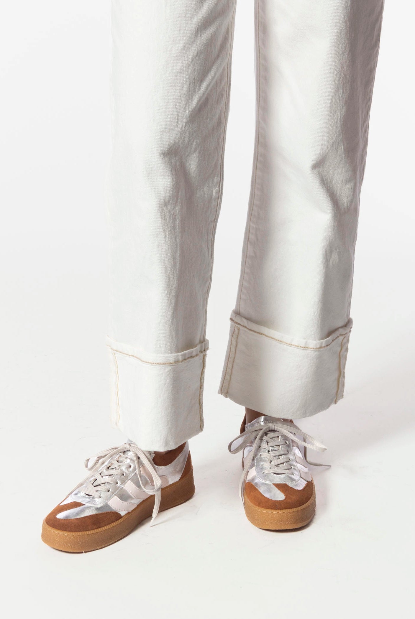 swatch_Silver Multi gum sole sneaker