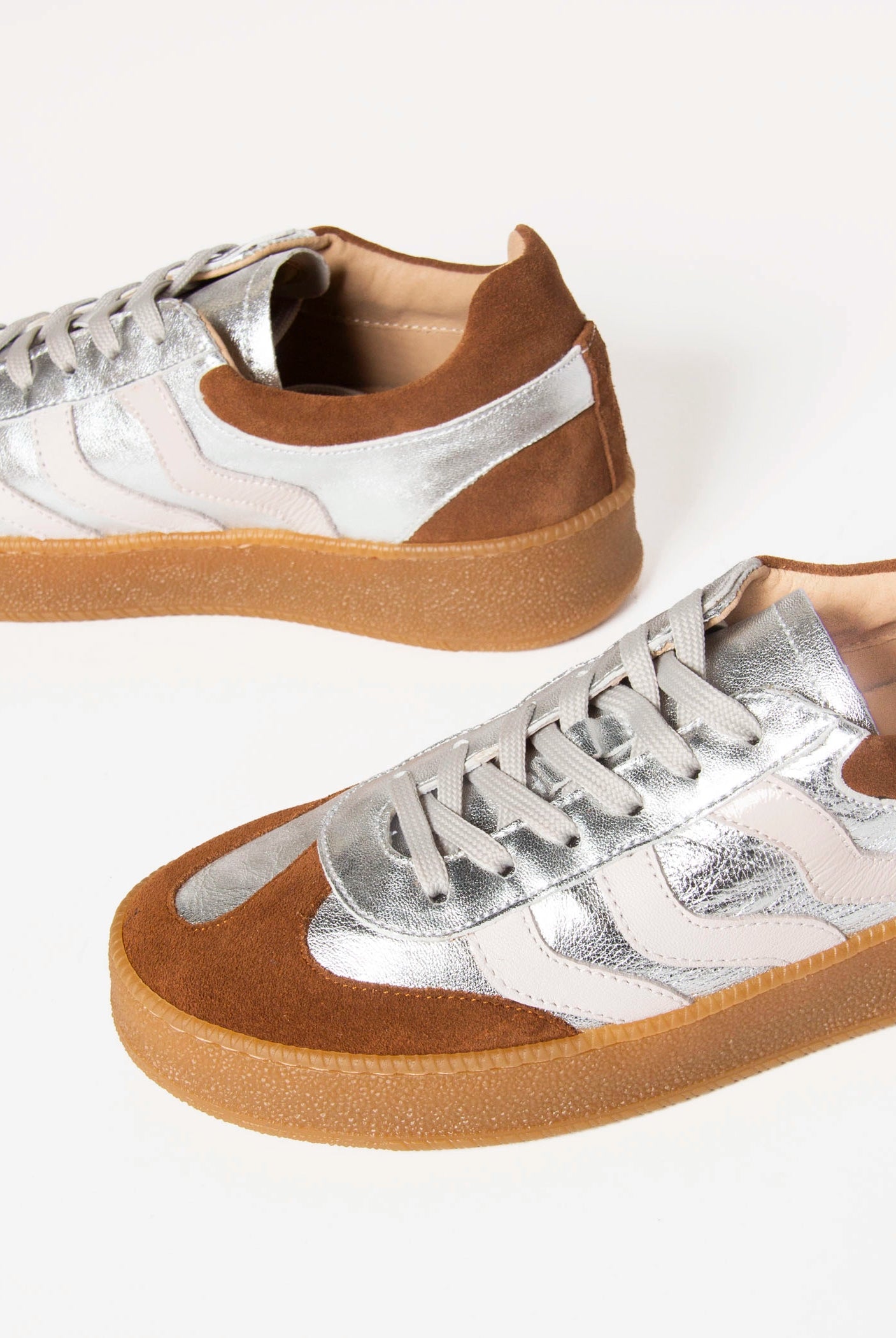 swatch_Silver Multi gum sole sneaker