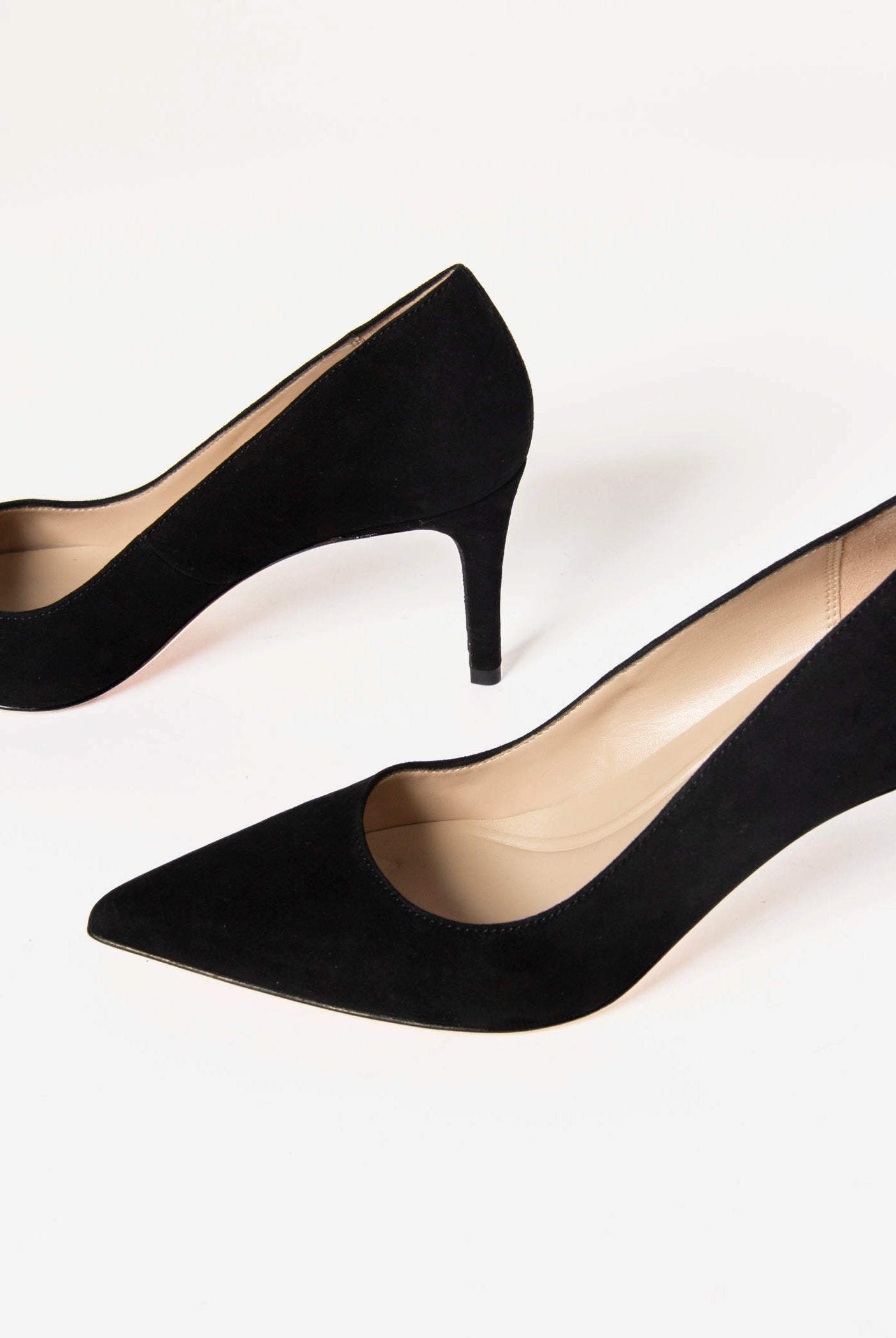 swatch_Black Suede lizel suede pump shoes