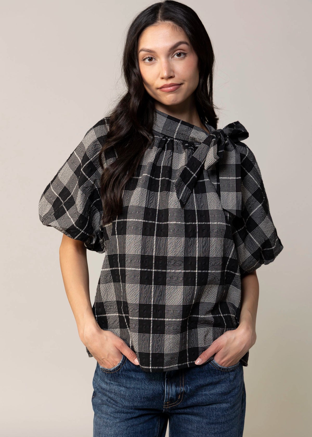swatch_Black thml puff sleeve plaid top
