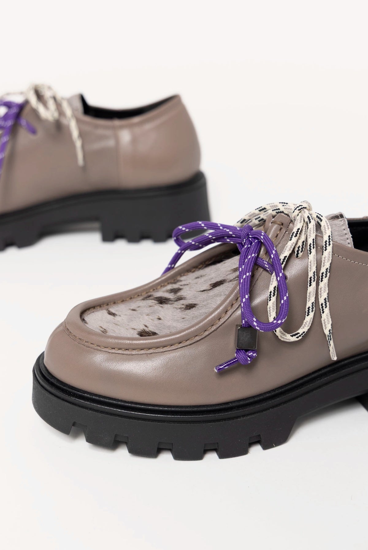 swatch_Grey Leather l'idea italian leather wallabee loafer