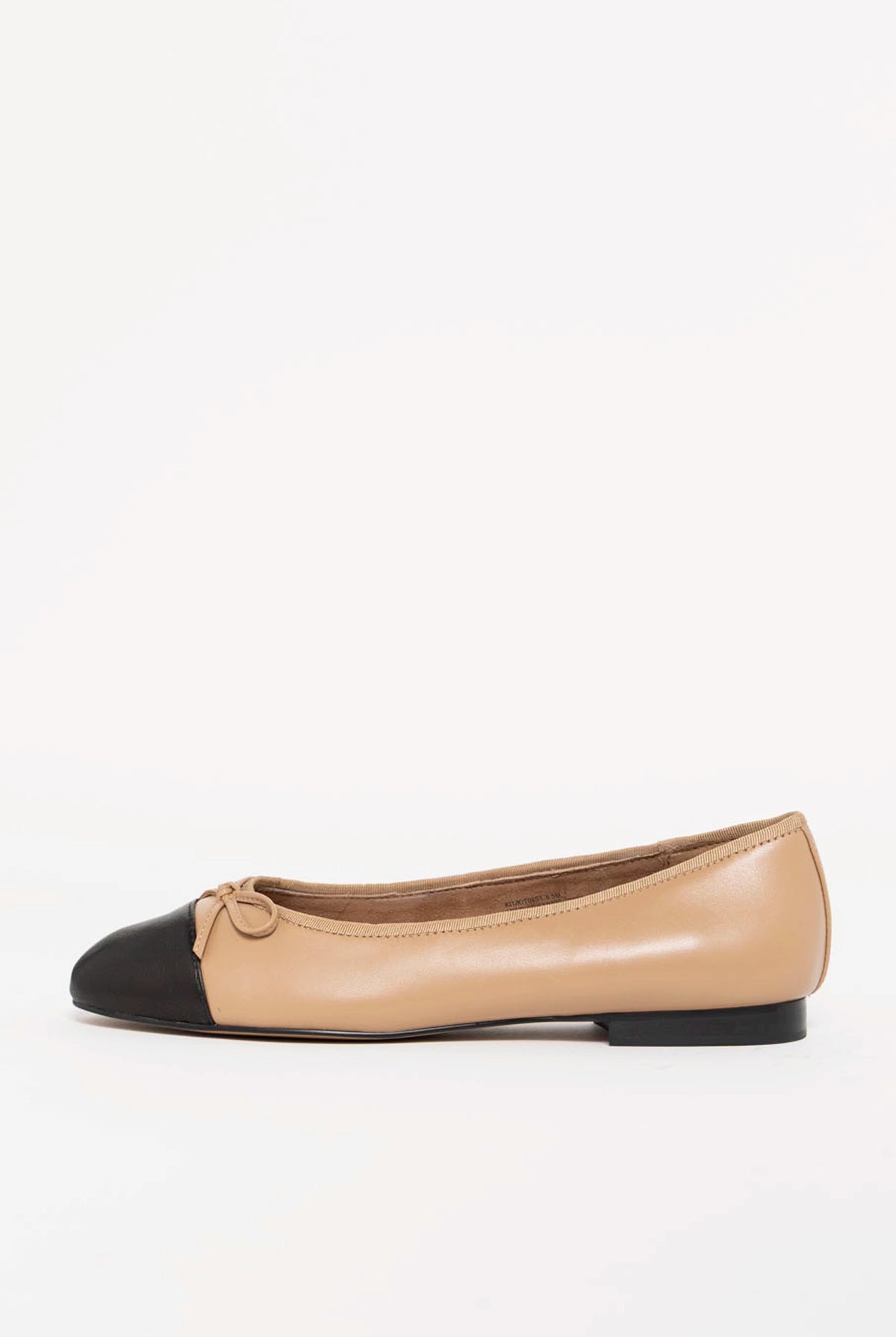 swatch_Black/Natural kit leather ballet flat