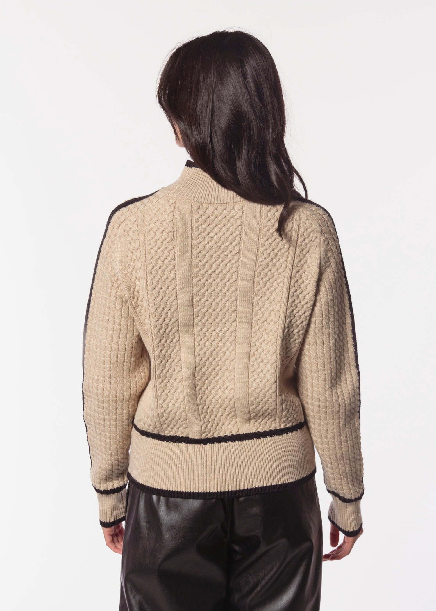 swatch_Ecru kevin sweater deluc apparel