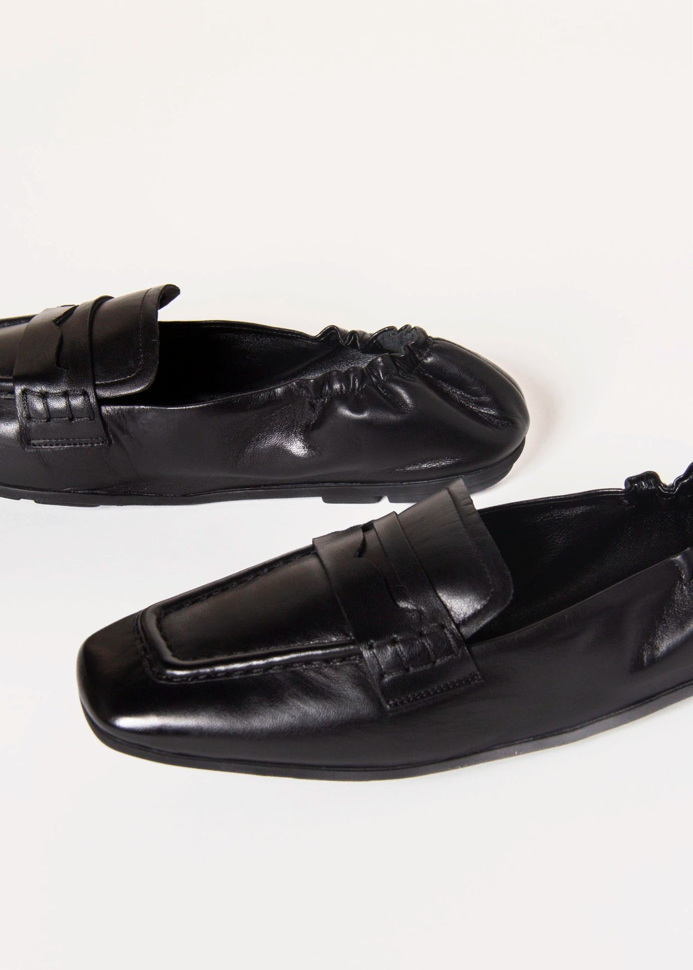 swatch_Black Leather driving moccasin loafers shoes