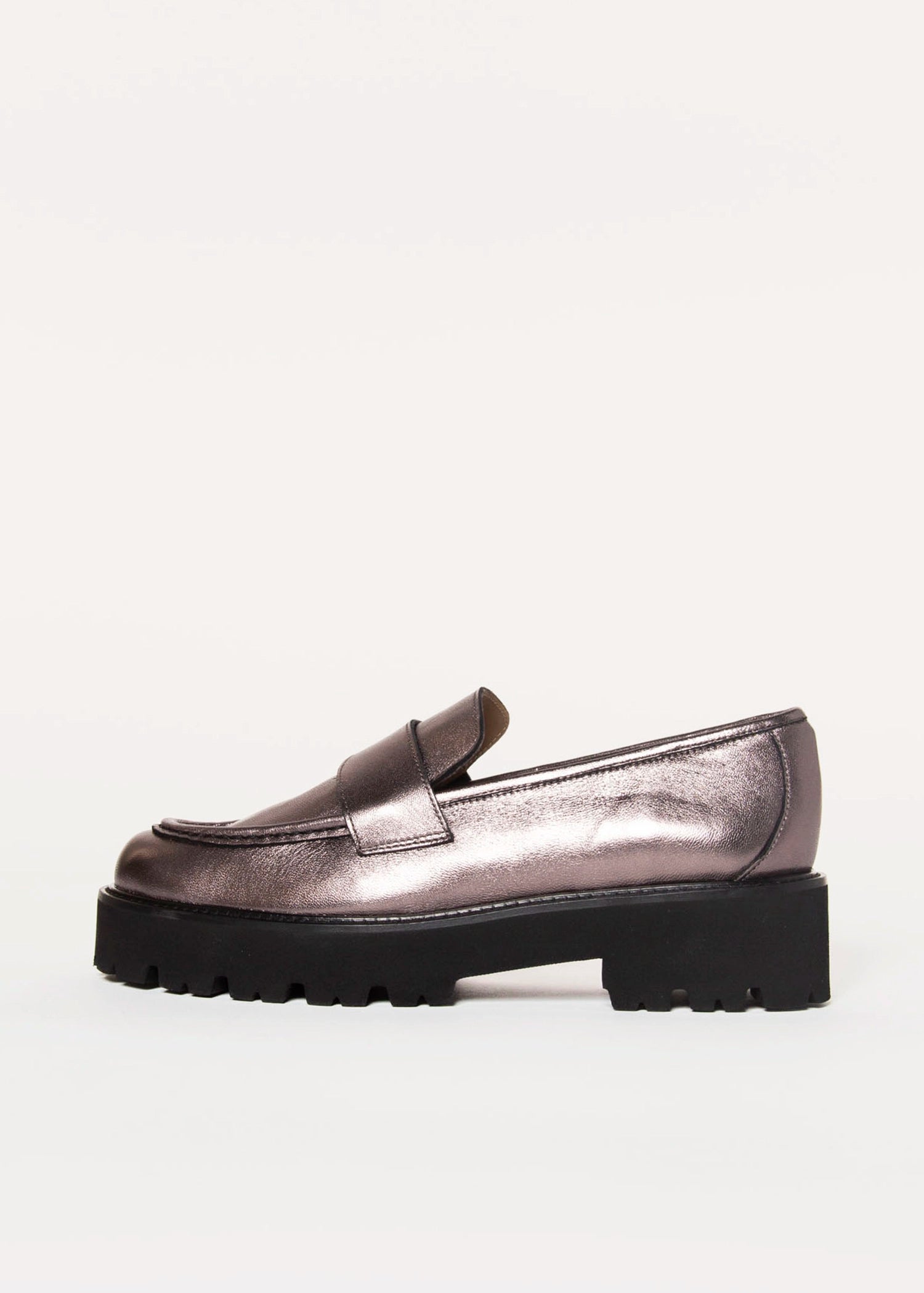 swatch_Pewter Leather lug sole loafer shoes