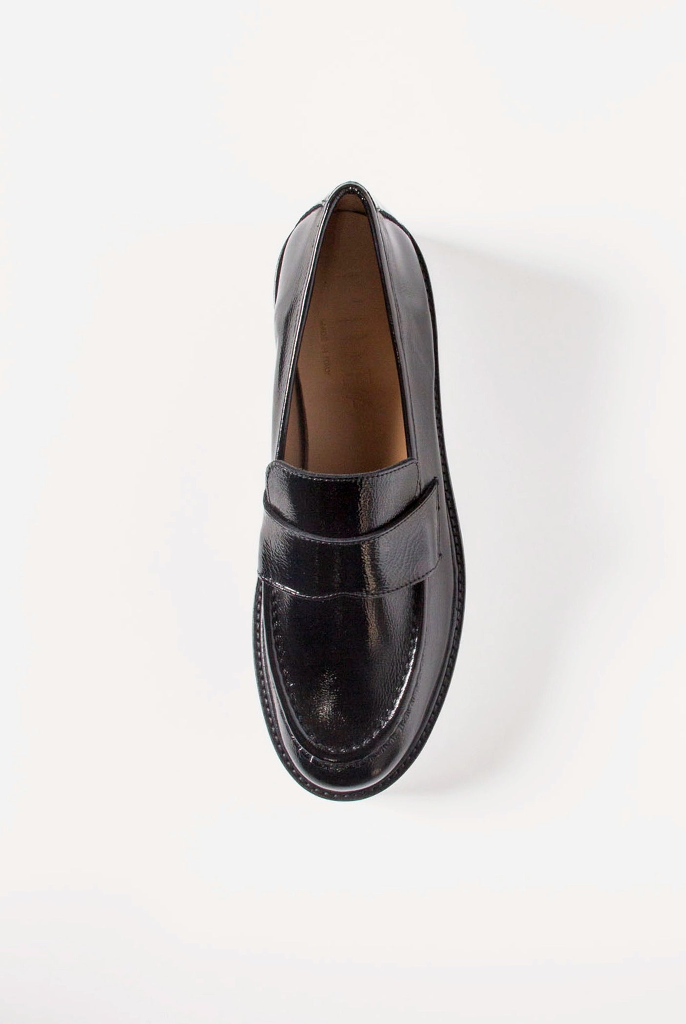 swatch_Black Patent lug sole loafer shoes