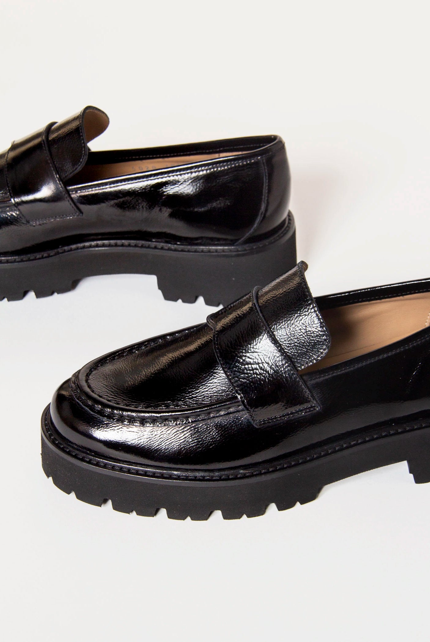 swatch_Black Patent lug sole loafer shoes
