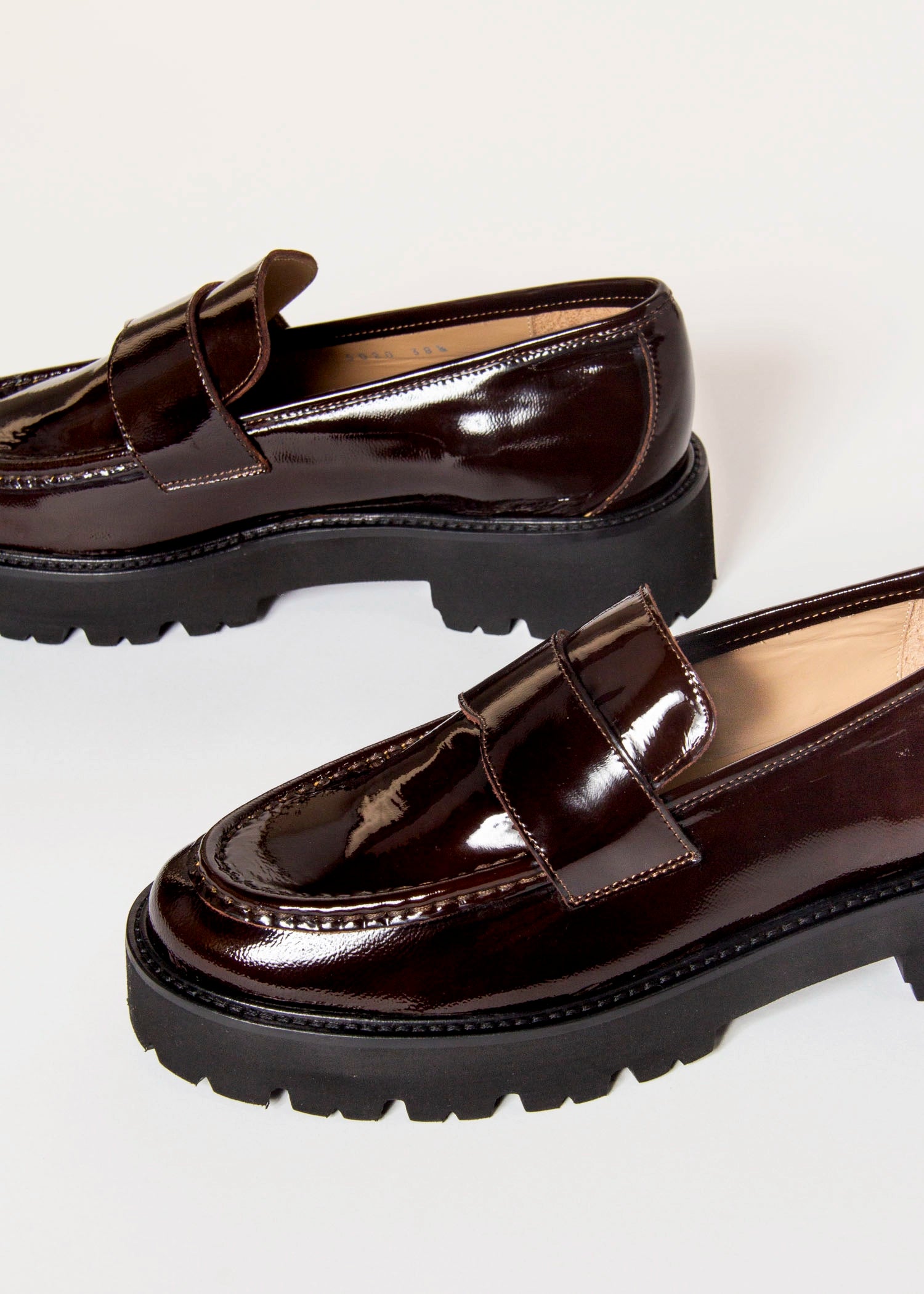 swatch_Brown Patent lug sole loafer shoes