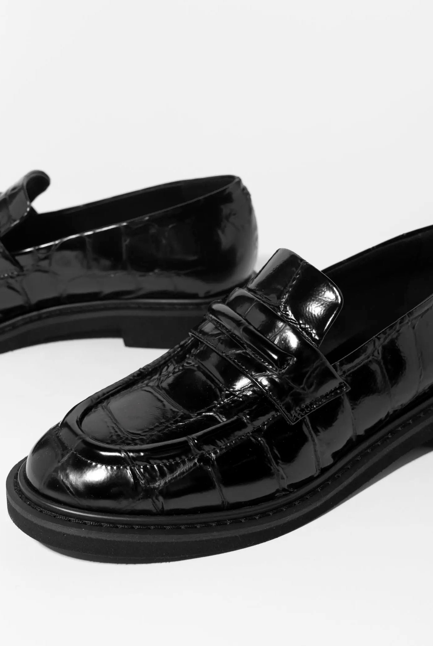 swatch_black leather loafer loafers and oxfords