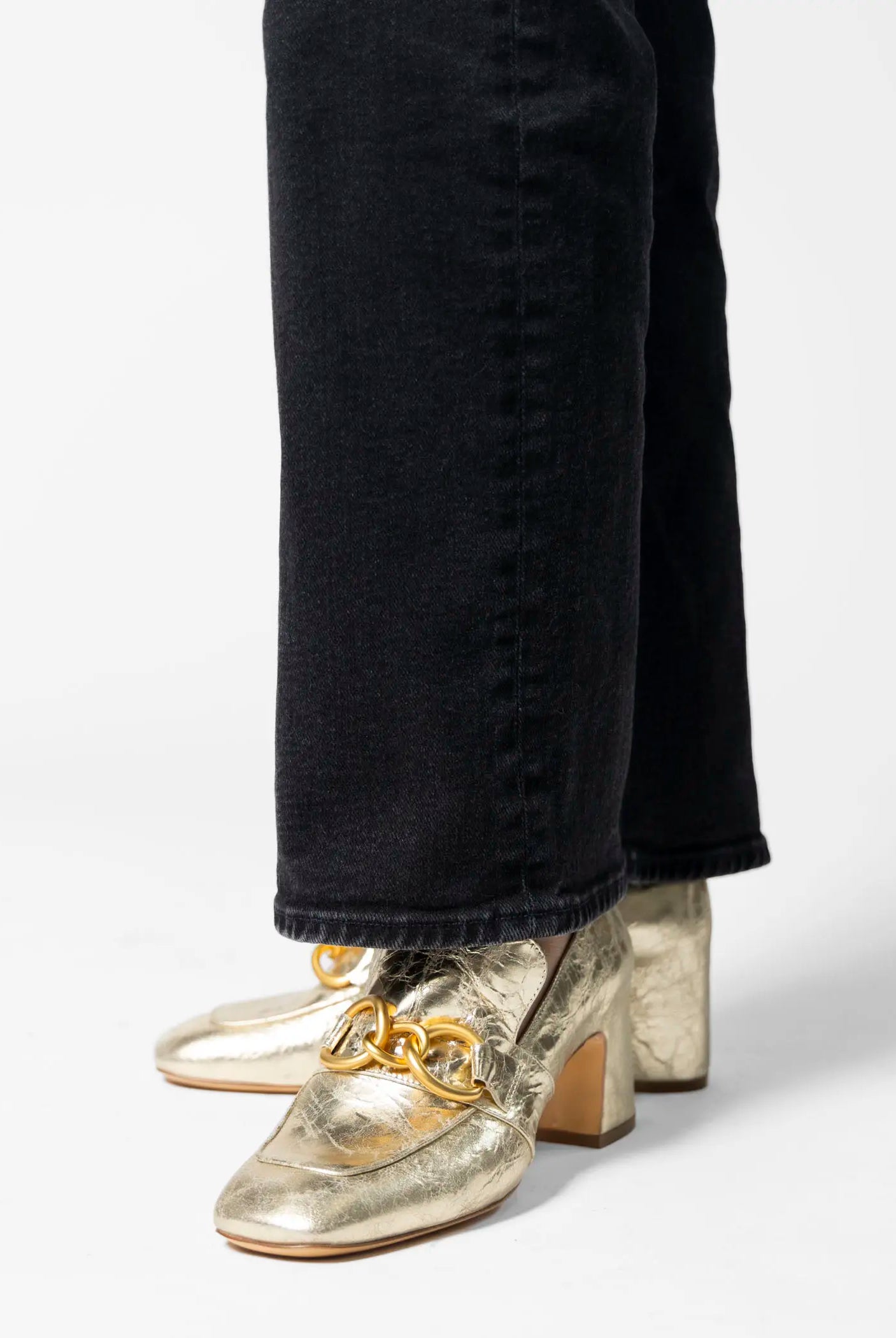 swatch_Platino Leather heeled loafer