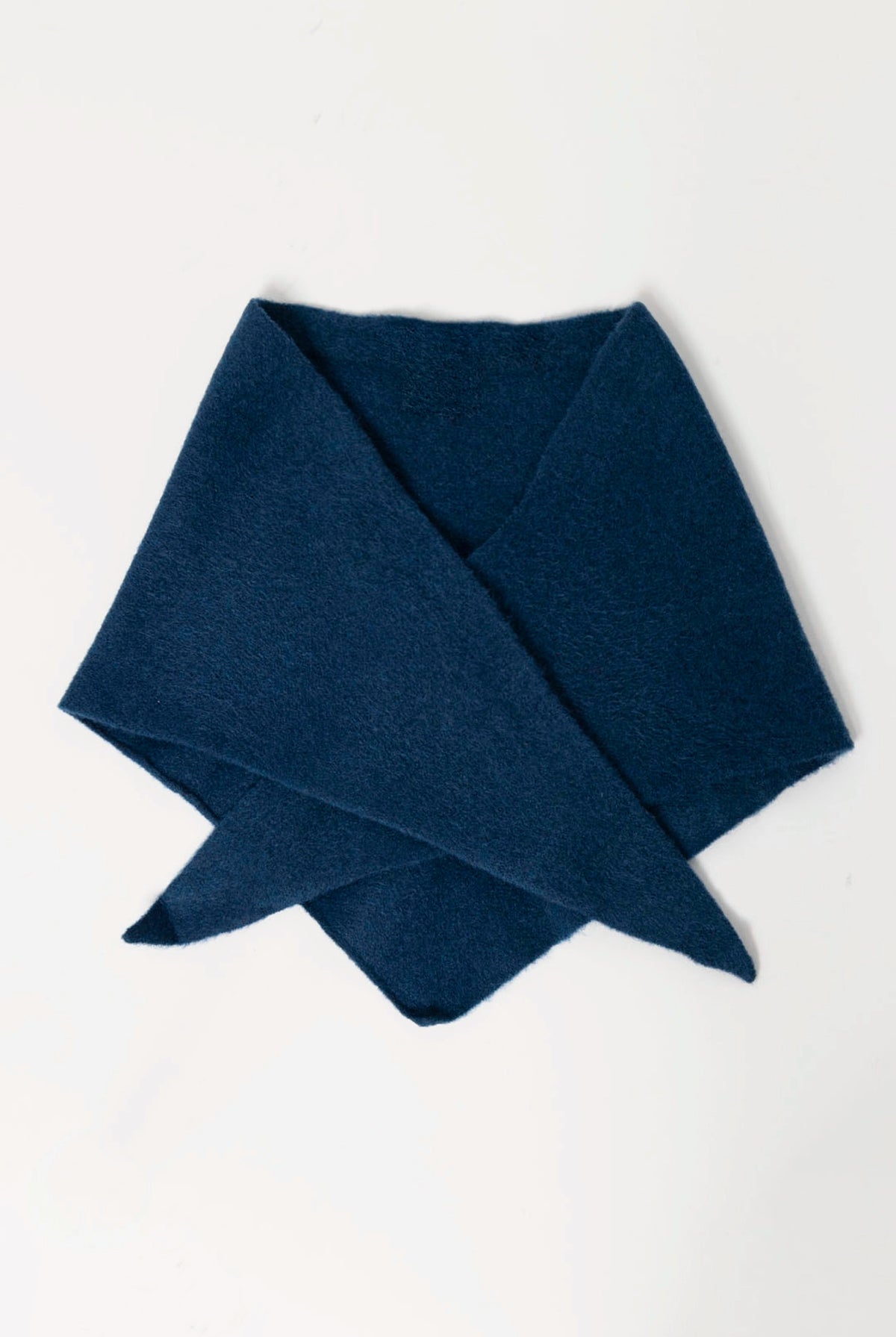 swatch_Blue wool knit triangle scarf