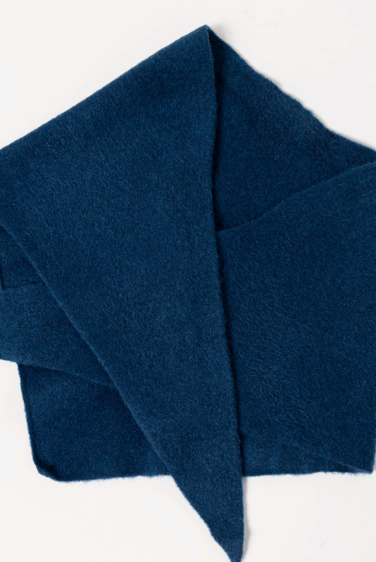 swatch_Blue wool knit triangle scarf