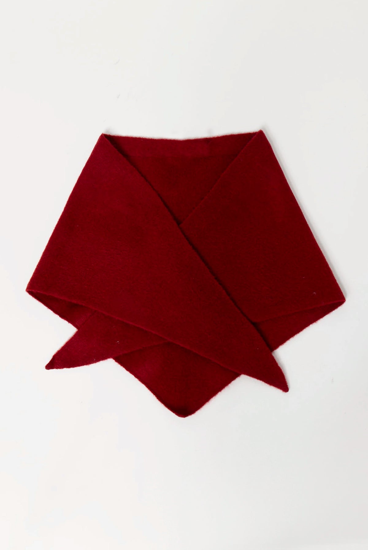 swatch_Red wool knit triangle scarf