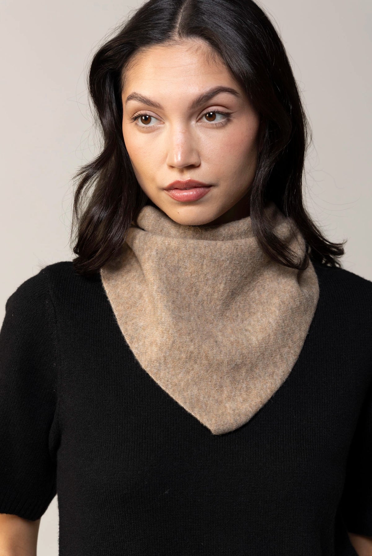 swatch_Brown wool knit triangle scarf