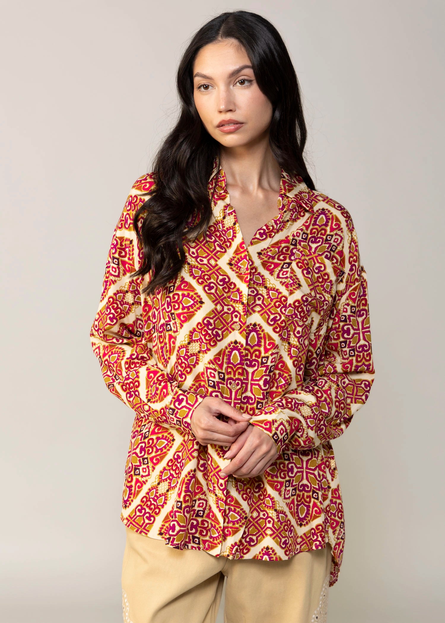 swatch_Beige mosiac print button down blouse