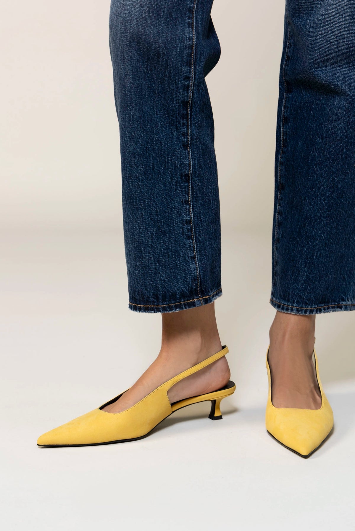 swatch_Yellow Leather tony bianco crush pump
