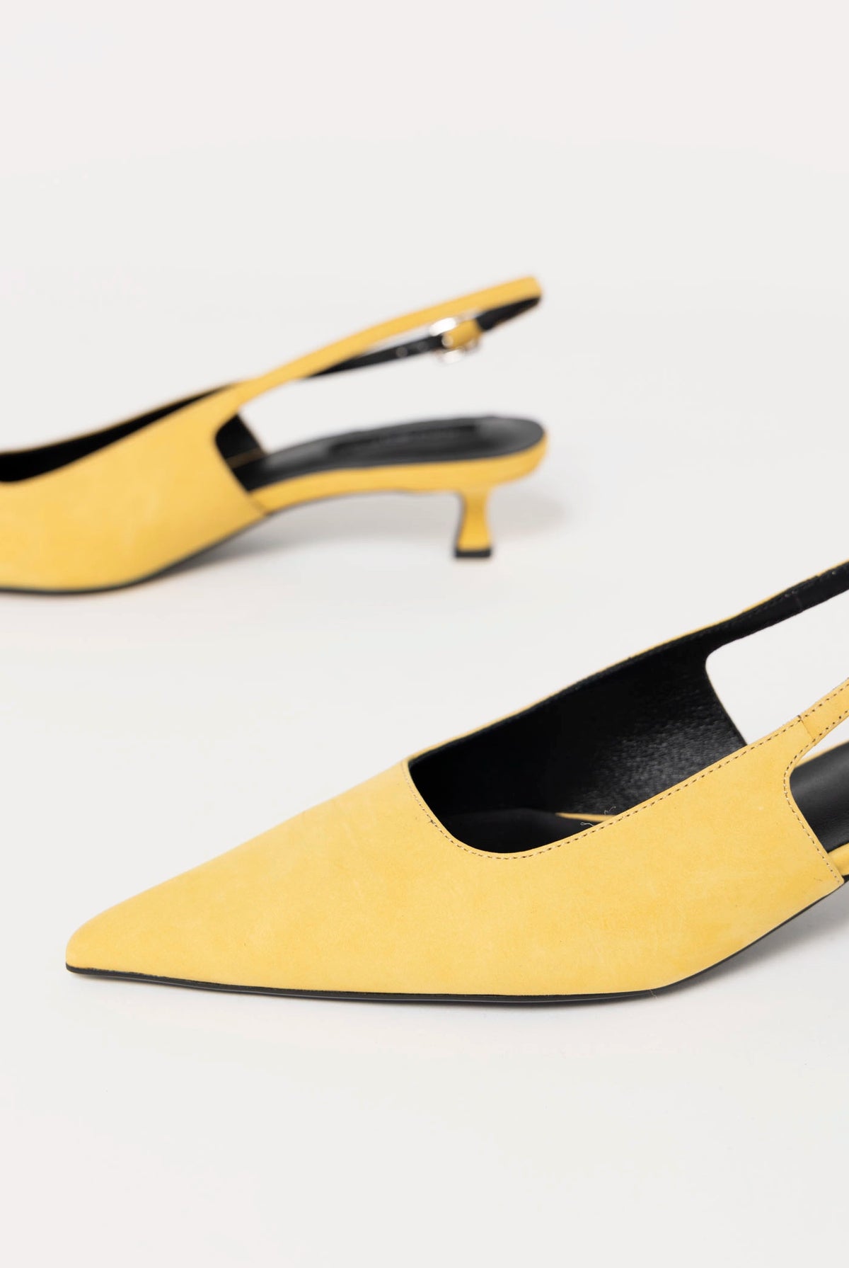 swatch_Yellow Leather tony bianco crush pump