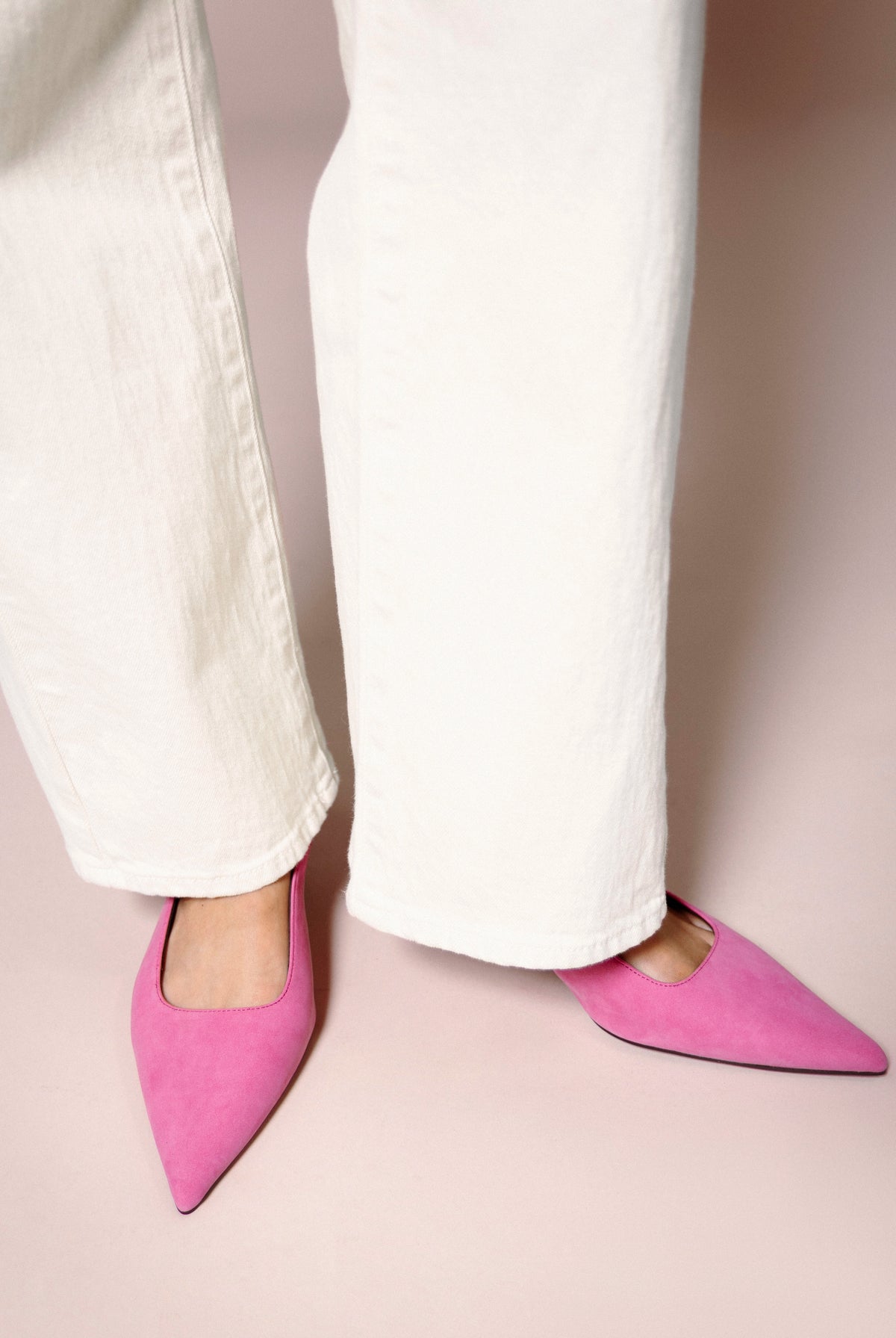 swatch_Fuchsia Leather tony bianco crush pump