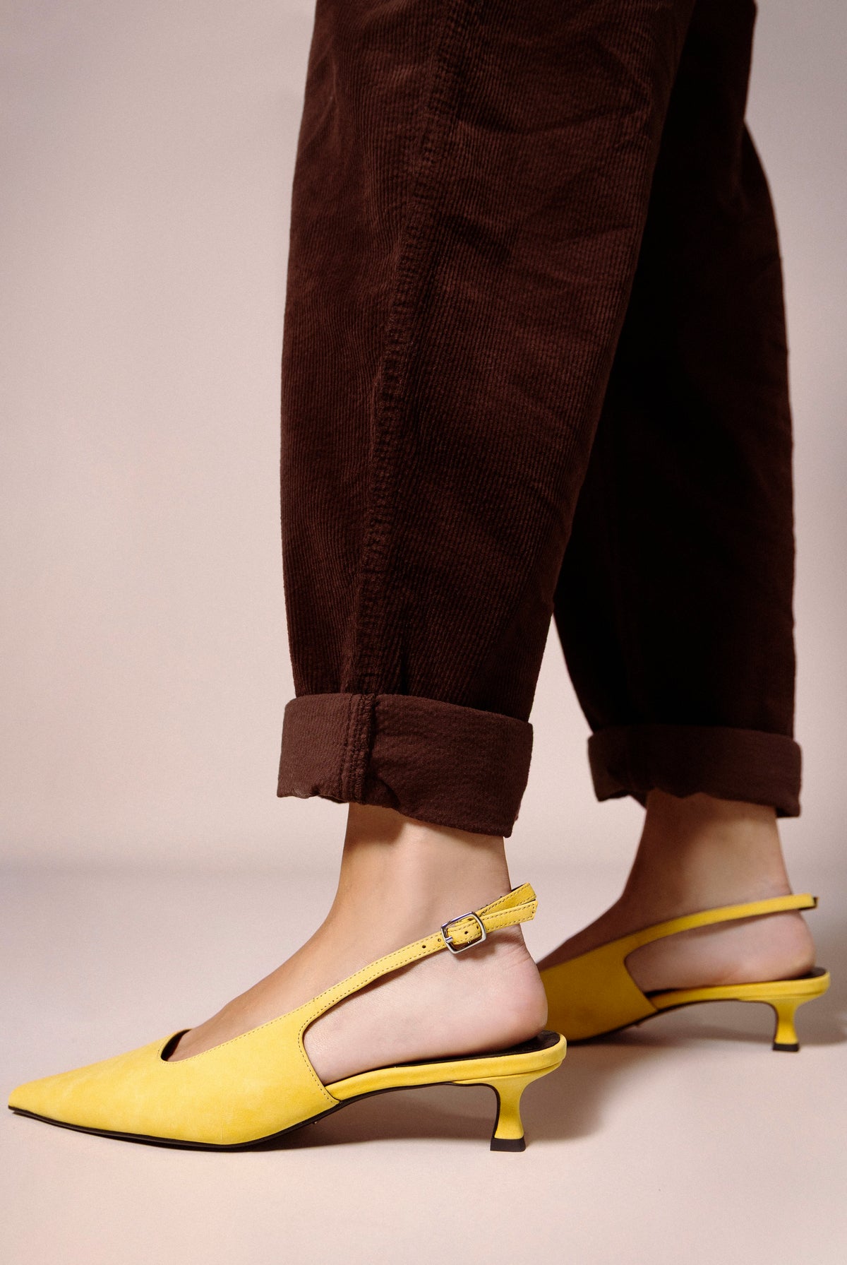 swatch_Yellow Leather tony bianco crush pump
