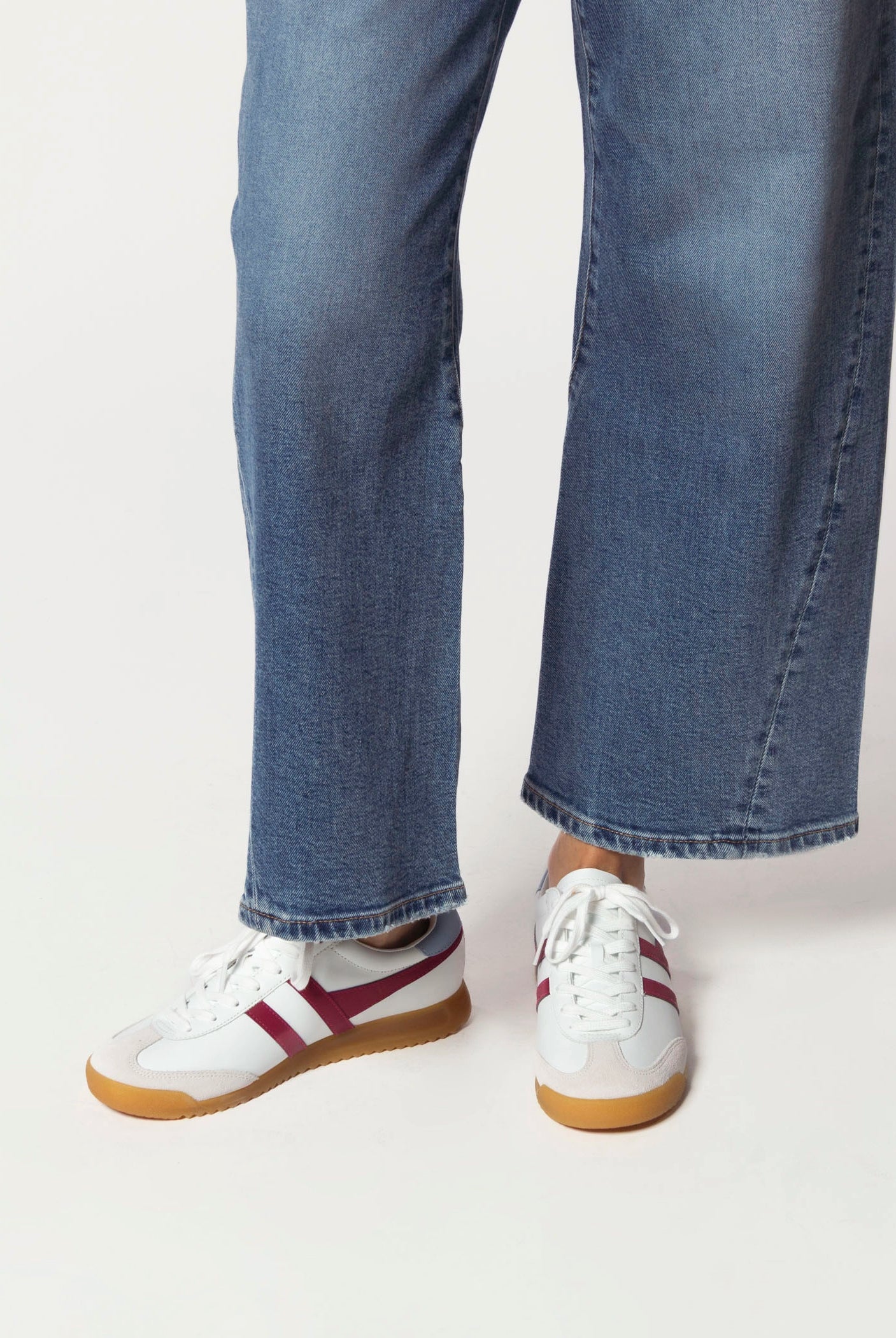 swatch_White/Cerise/Air Hawk 89 sneaker shoes