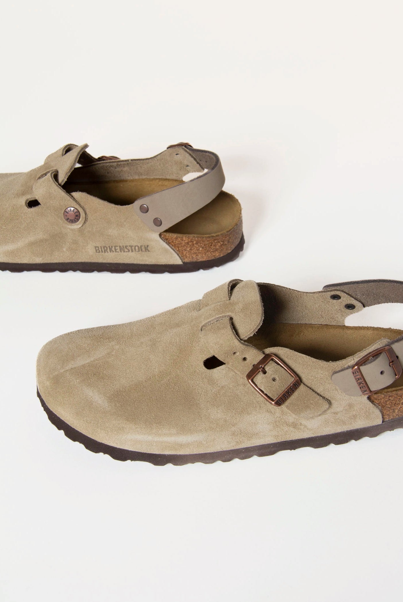 swatch_Taupe Suede birkenstock tokio clog