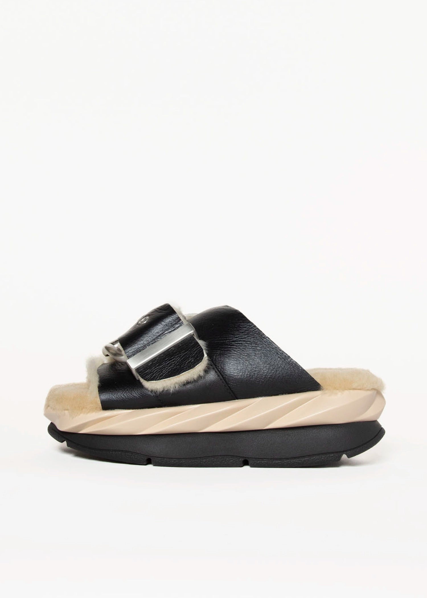 swatch_Oreo mellow laze shearling slipper